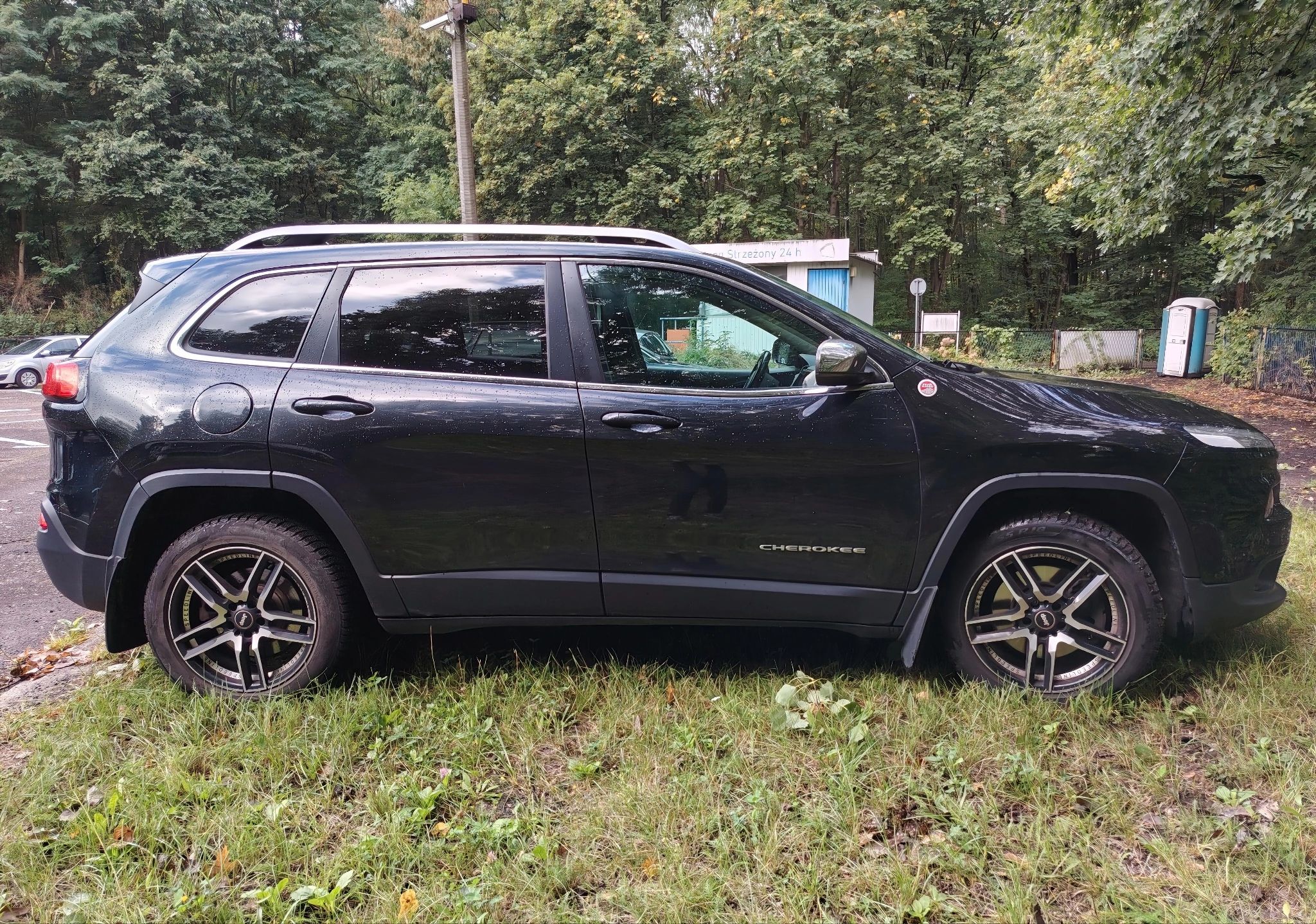 Jeep Cherokee 2014 - zdjęcie 3