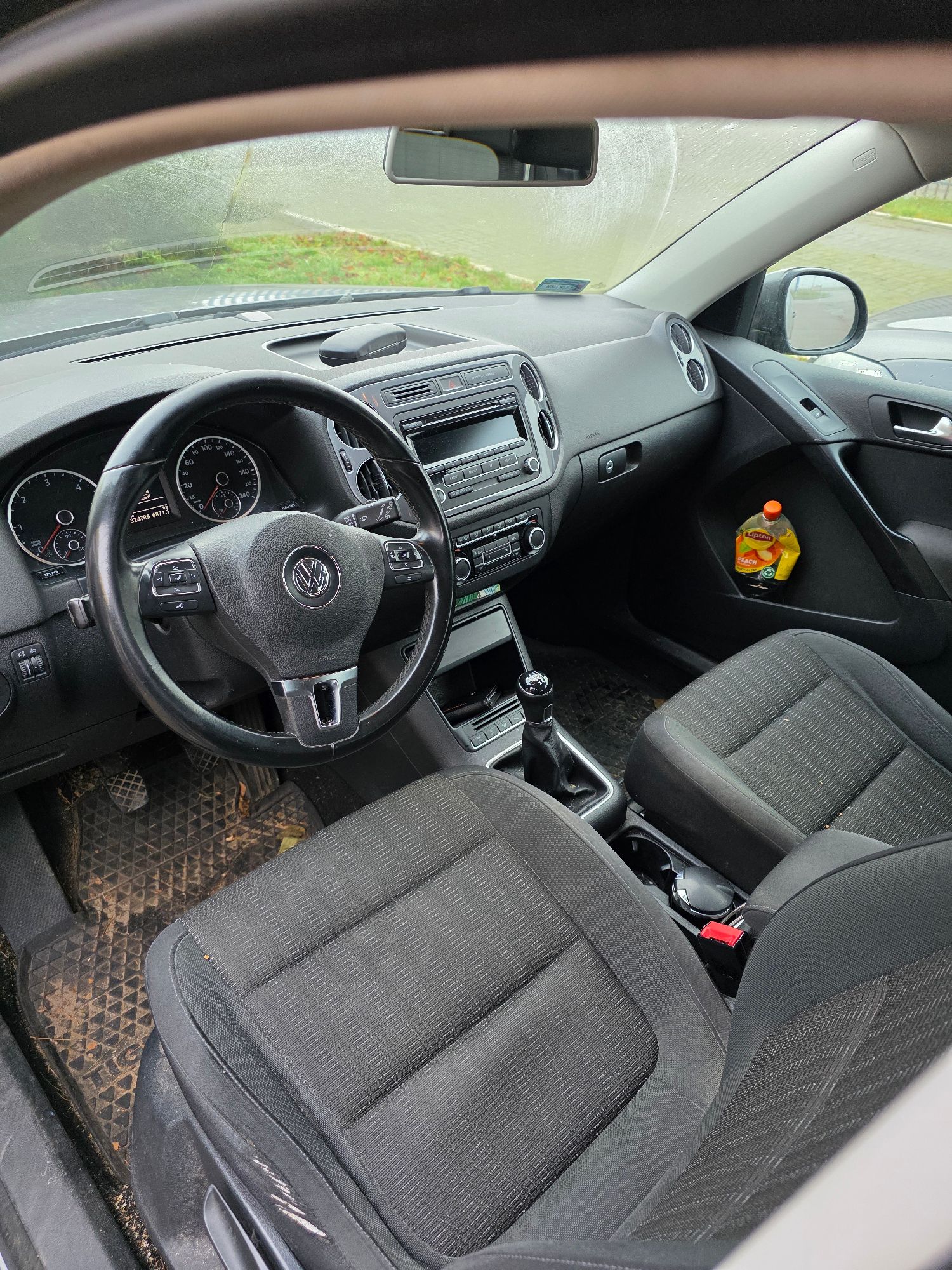 Volkswagen Tiguan - zdjęcie 6