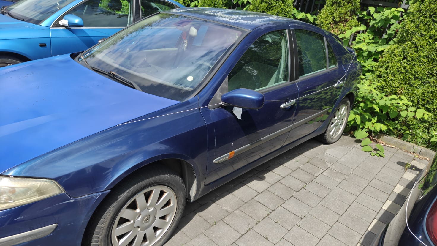Renault Laguna 2001 - zdjęcie 4