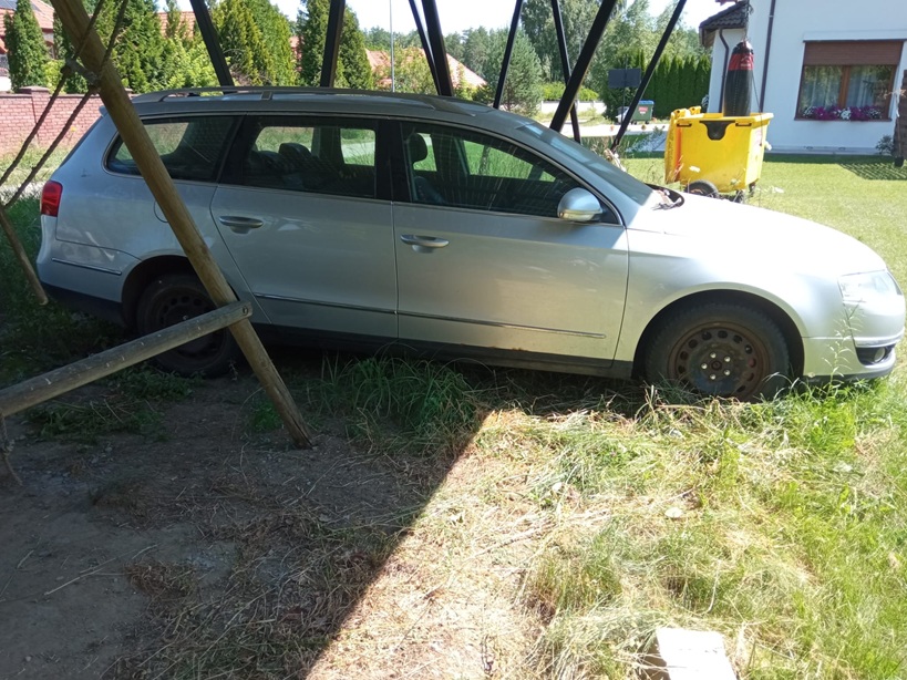 Volkswagen Passat - prawa strona