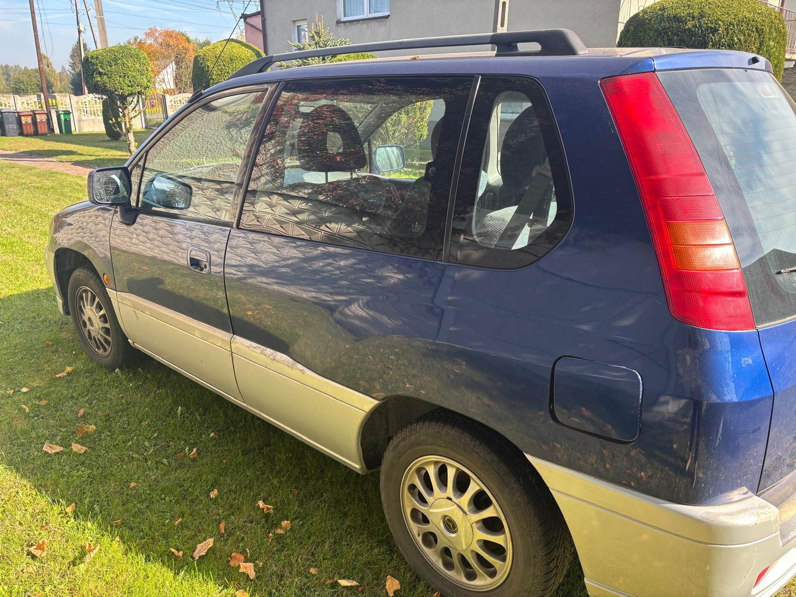 Mitsubishi Space Runner - detal