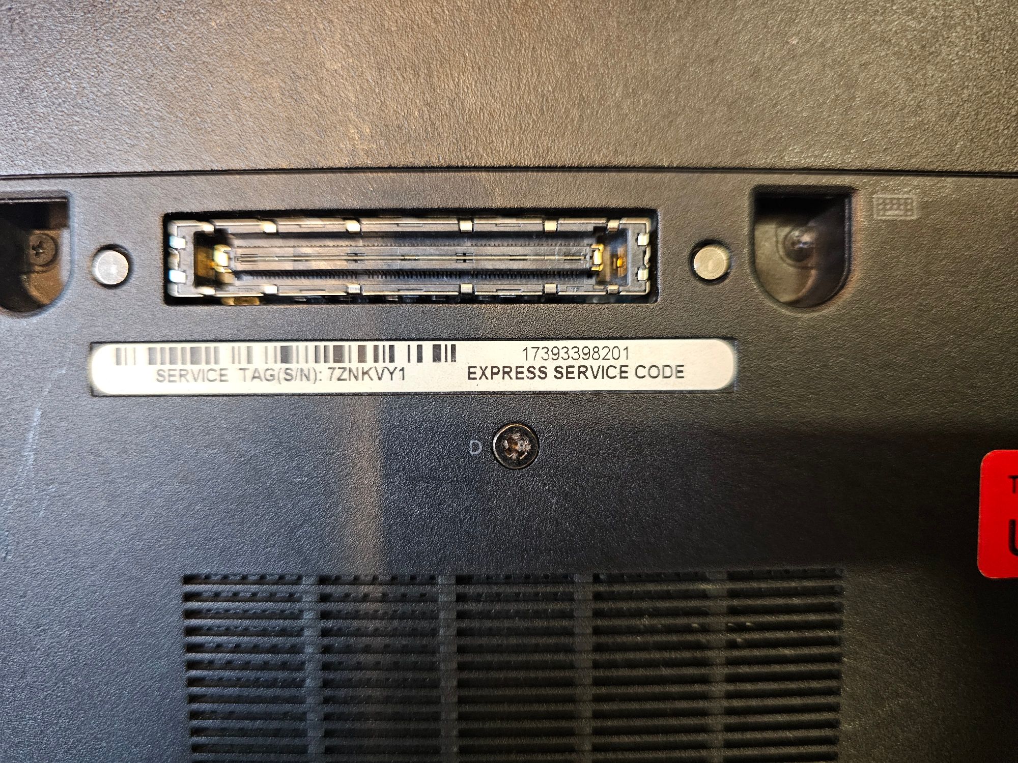Laptop Dell - zdjęcie 4