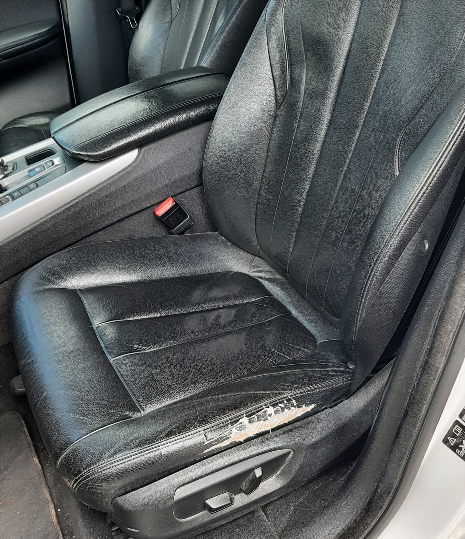 Fotel kierowcy samochodu BMW X5