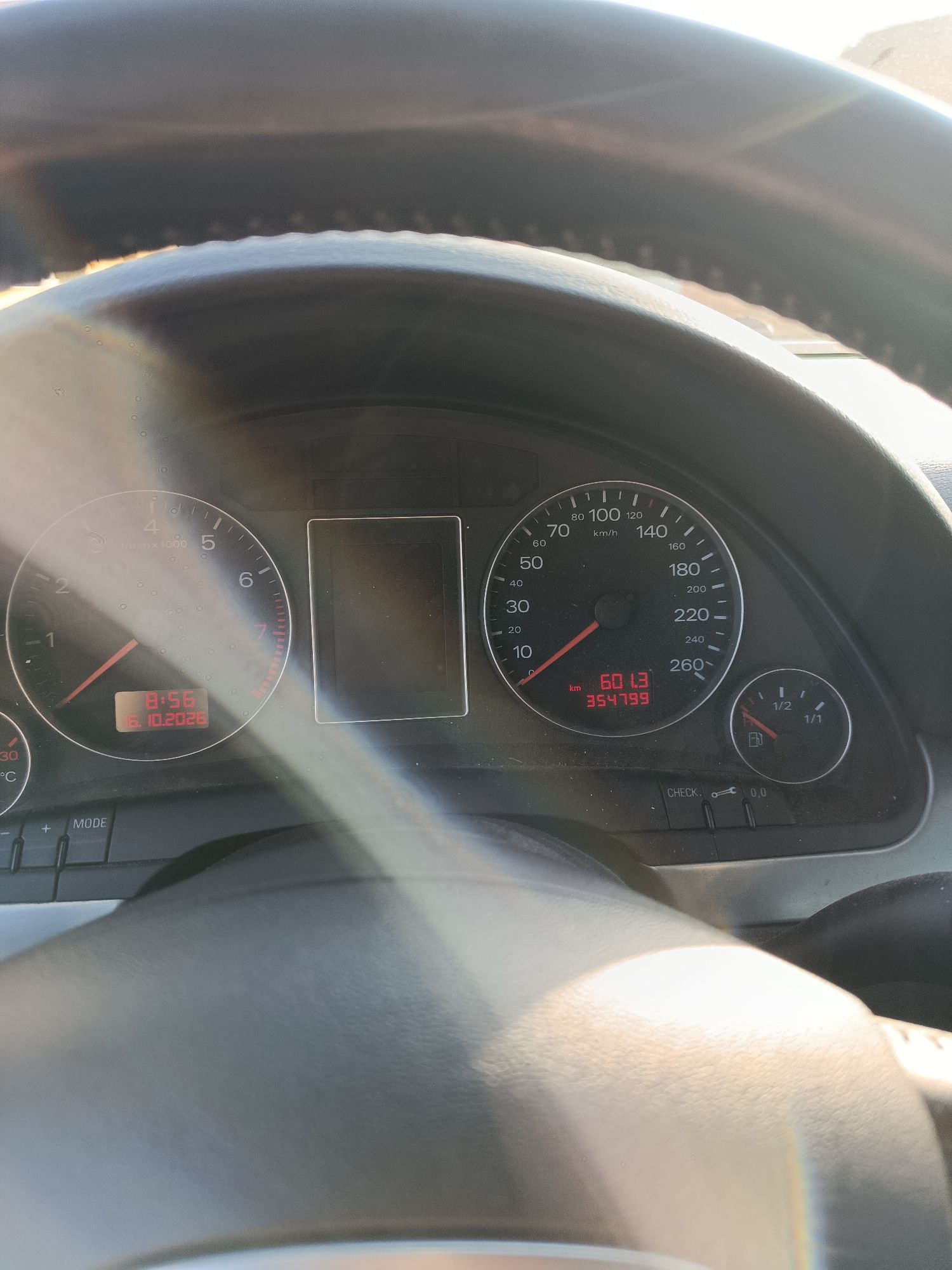 Audi A4 kombi - zdjęcie 2