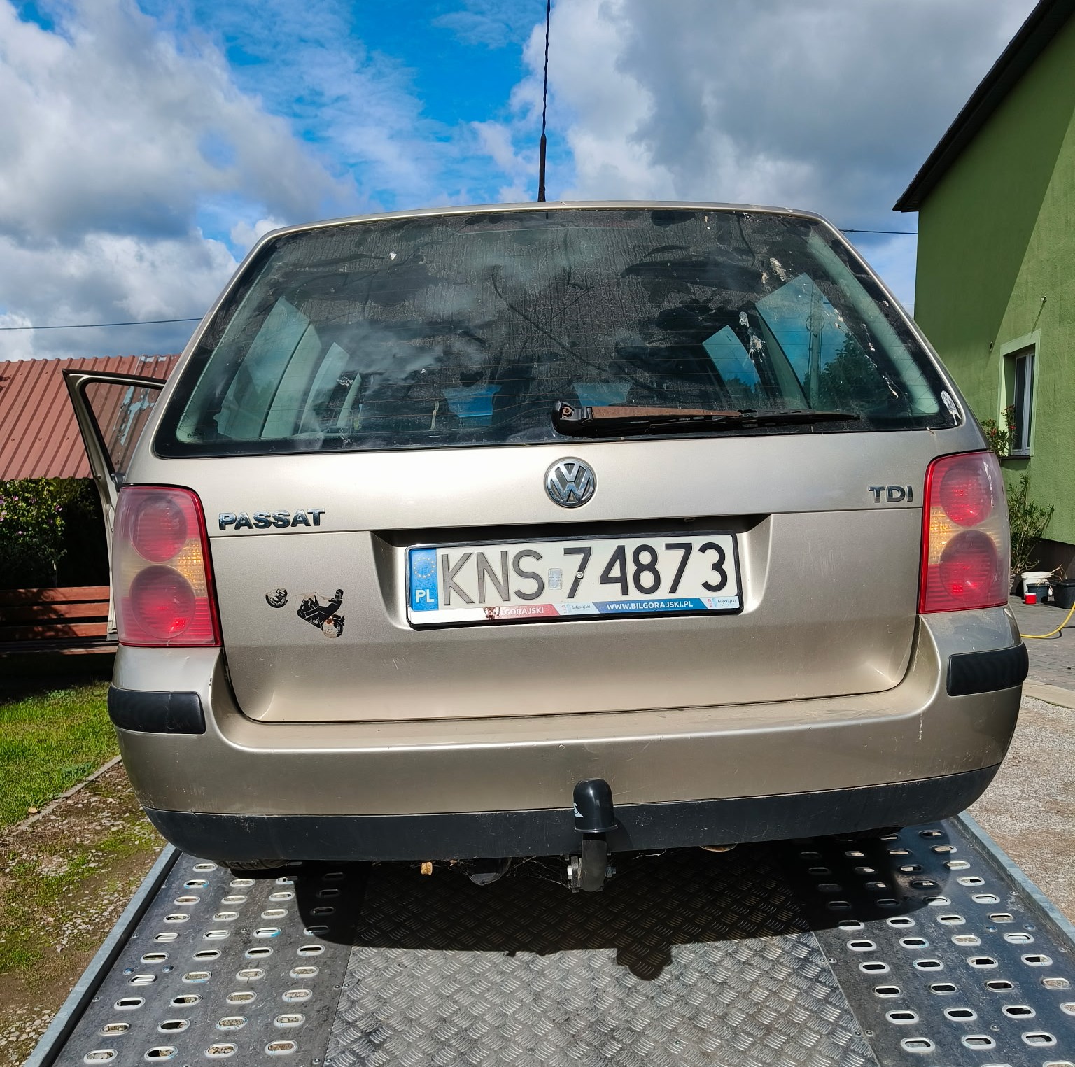 TYŁ