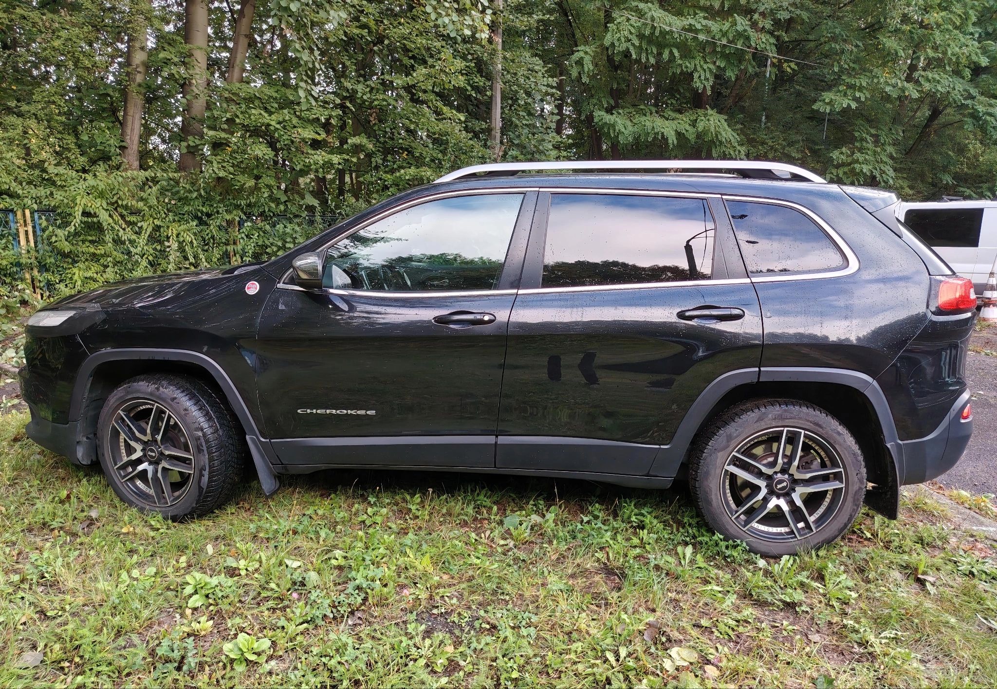 Jeep Cherokee 2014 - zdjęcie 5
