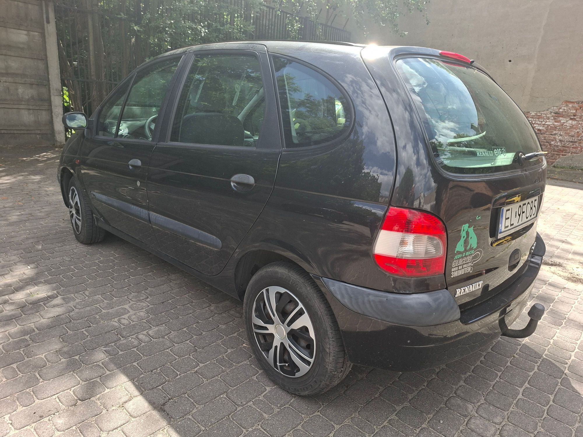 Zdjęcie przedmiotu - Renault Mégane widok z boku