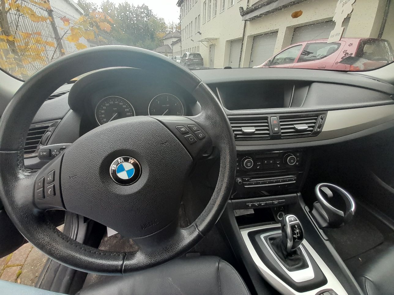 BMW X1 - zdjęcie 5