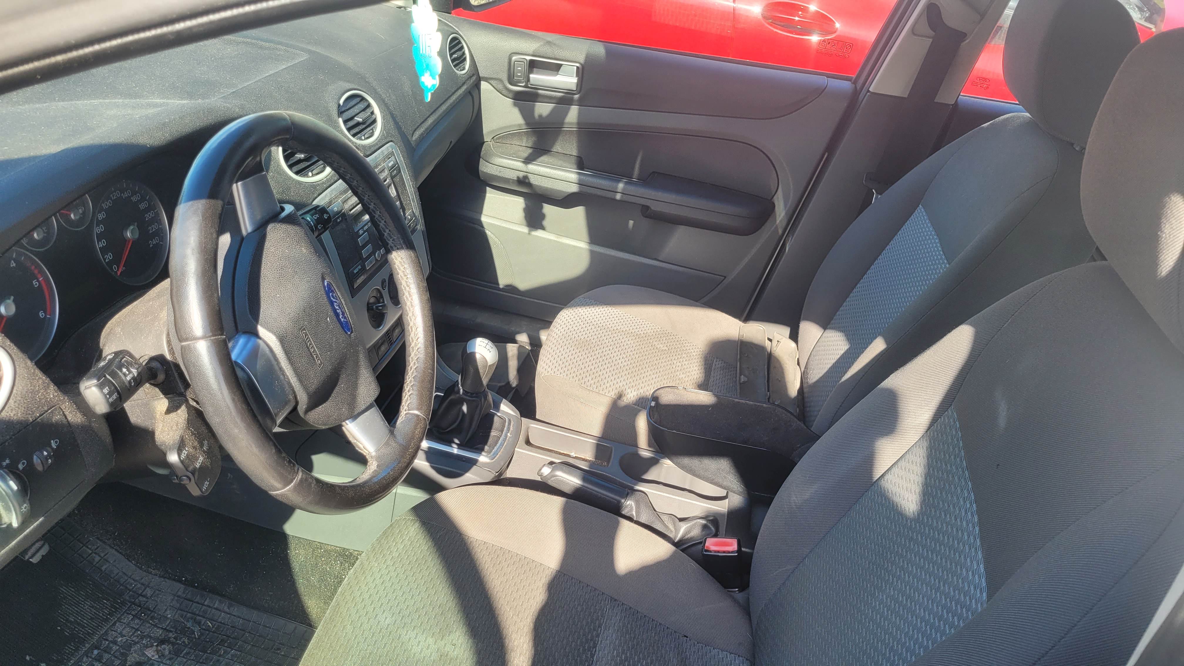 Ford Focus 2007 - zdjęcie 2