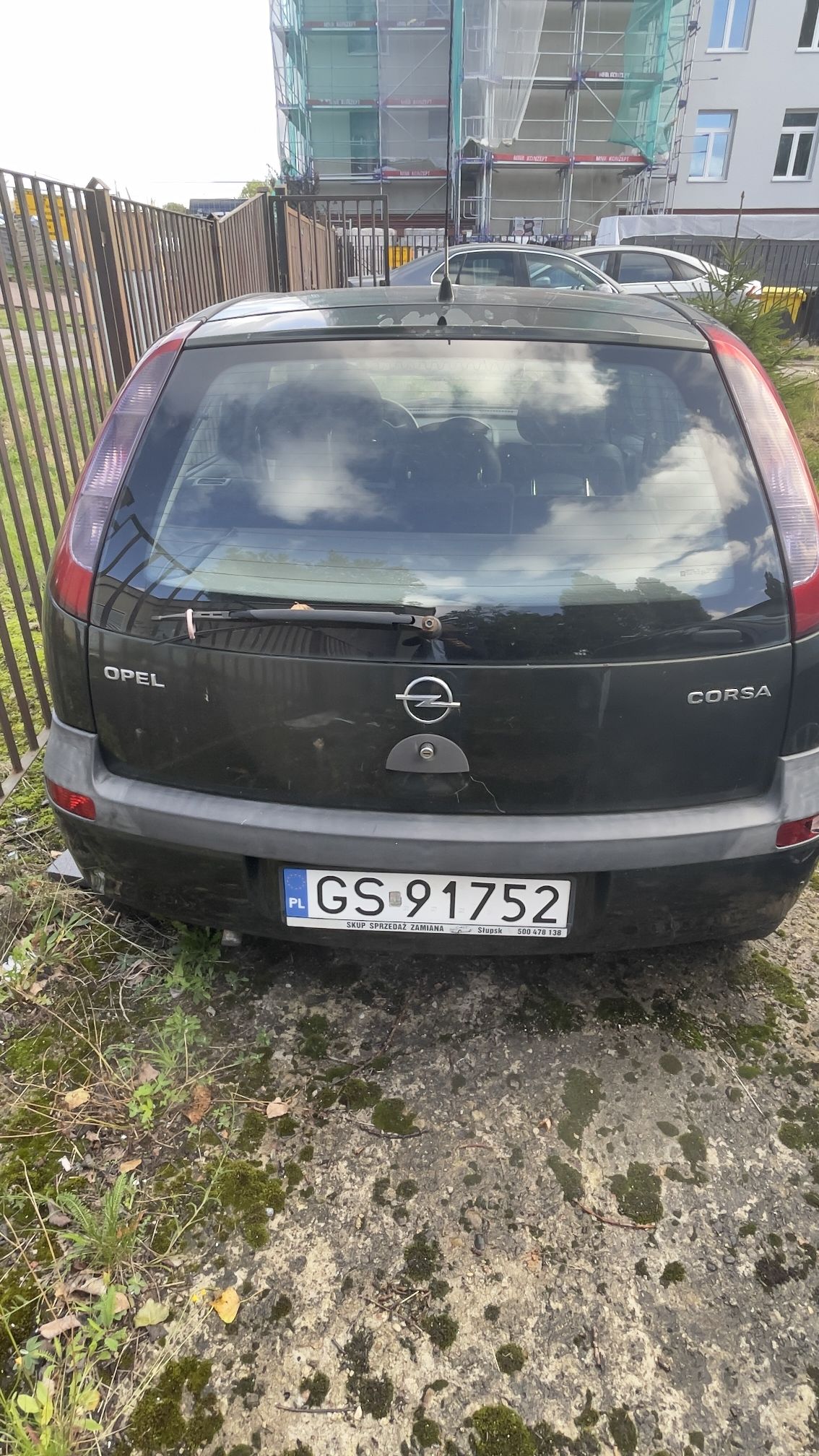  Tył samochodu Opel Corsa