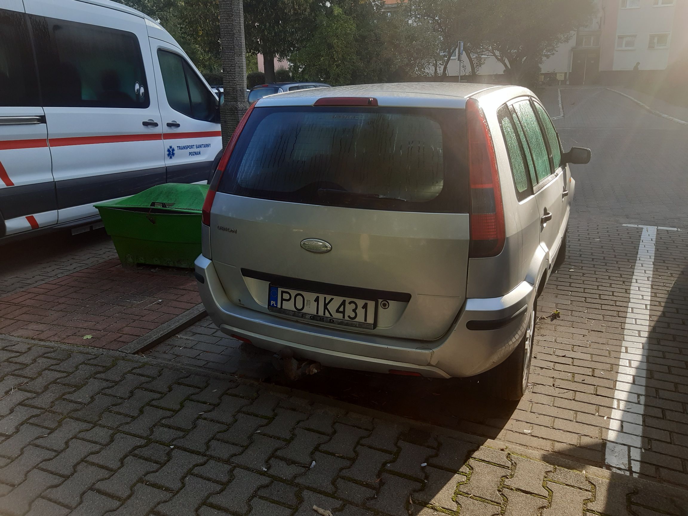 Zdjęcie tyłu pojazdu