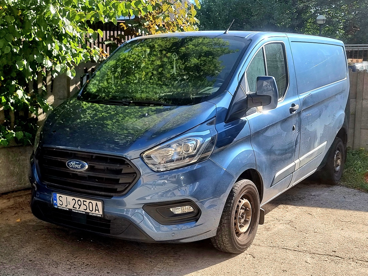 Ford Transit Custom - przód