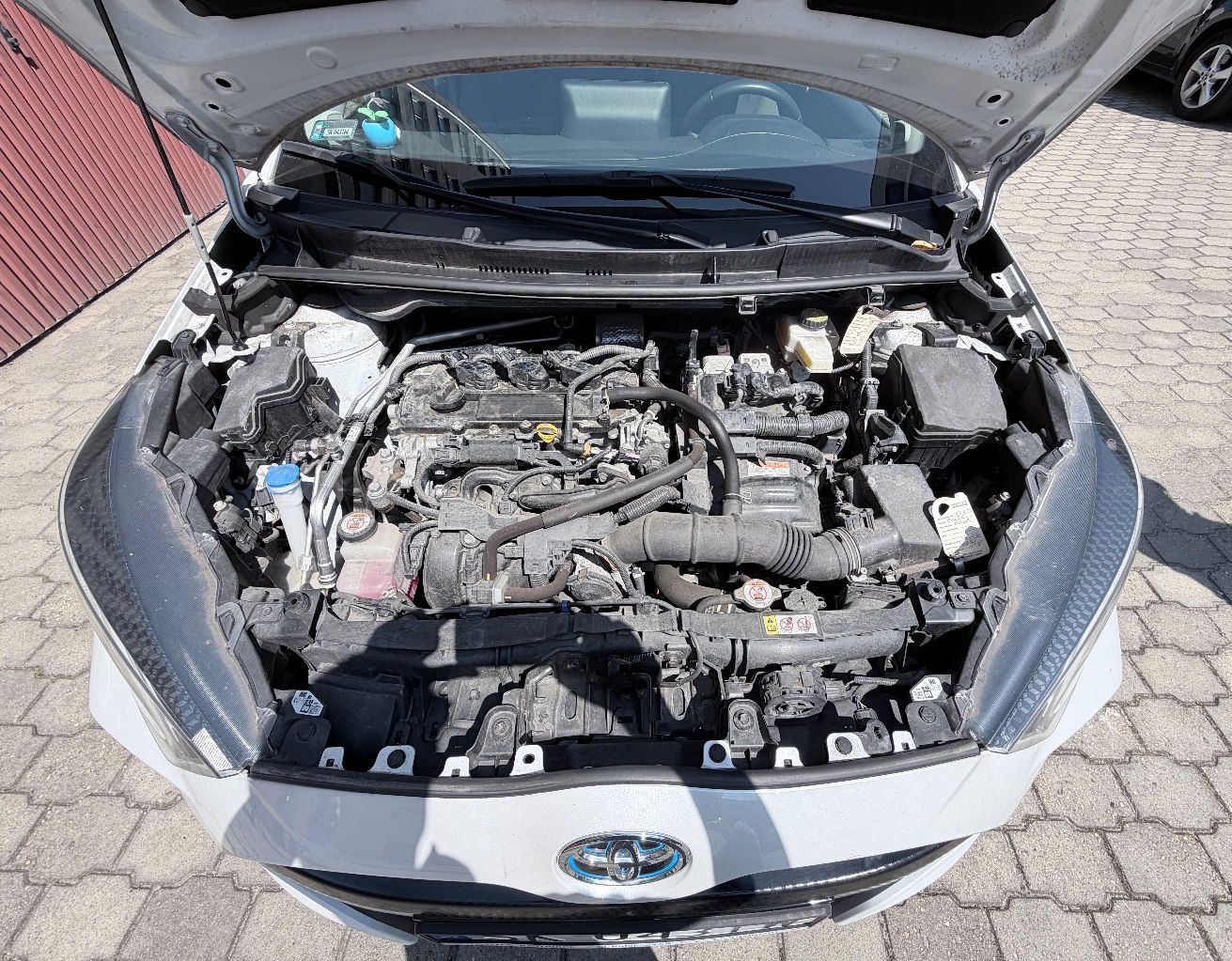 Toyota Yaris Hybrid - zdjęcie 5