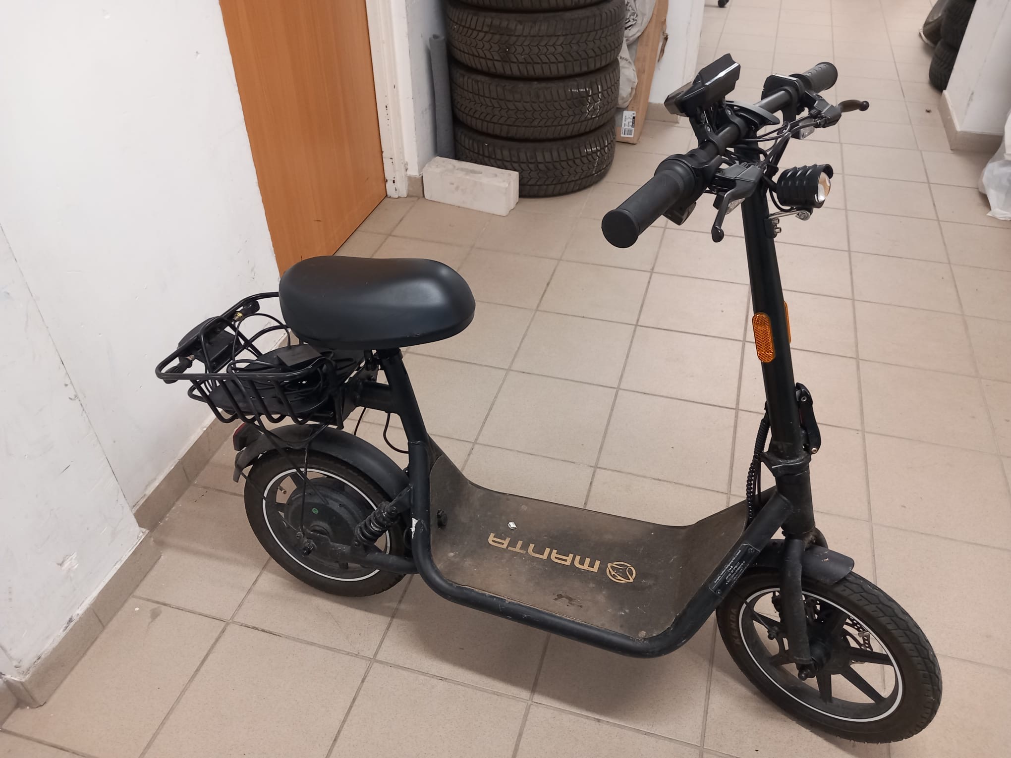 Zdjęcie przedmiotu. Pojazd w dobrym stanie technicznym i wizualnym.