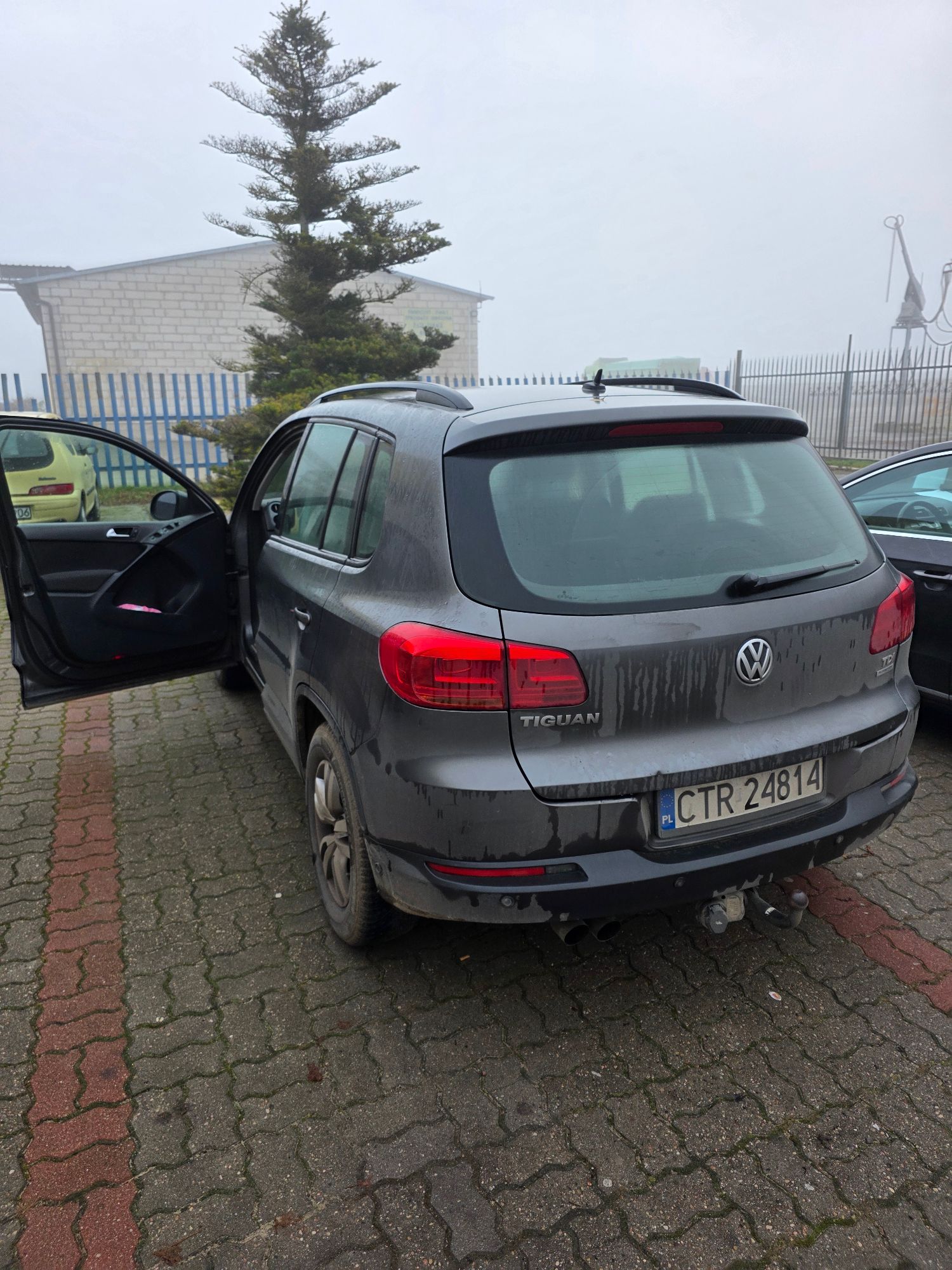 Volkswagen Tiguan - zdjęcie 3