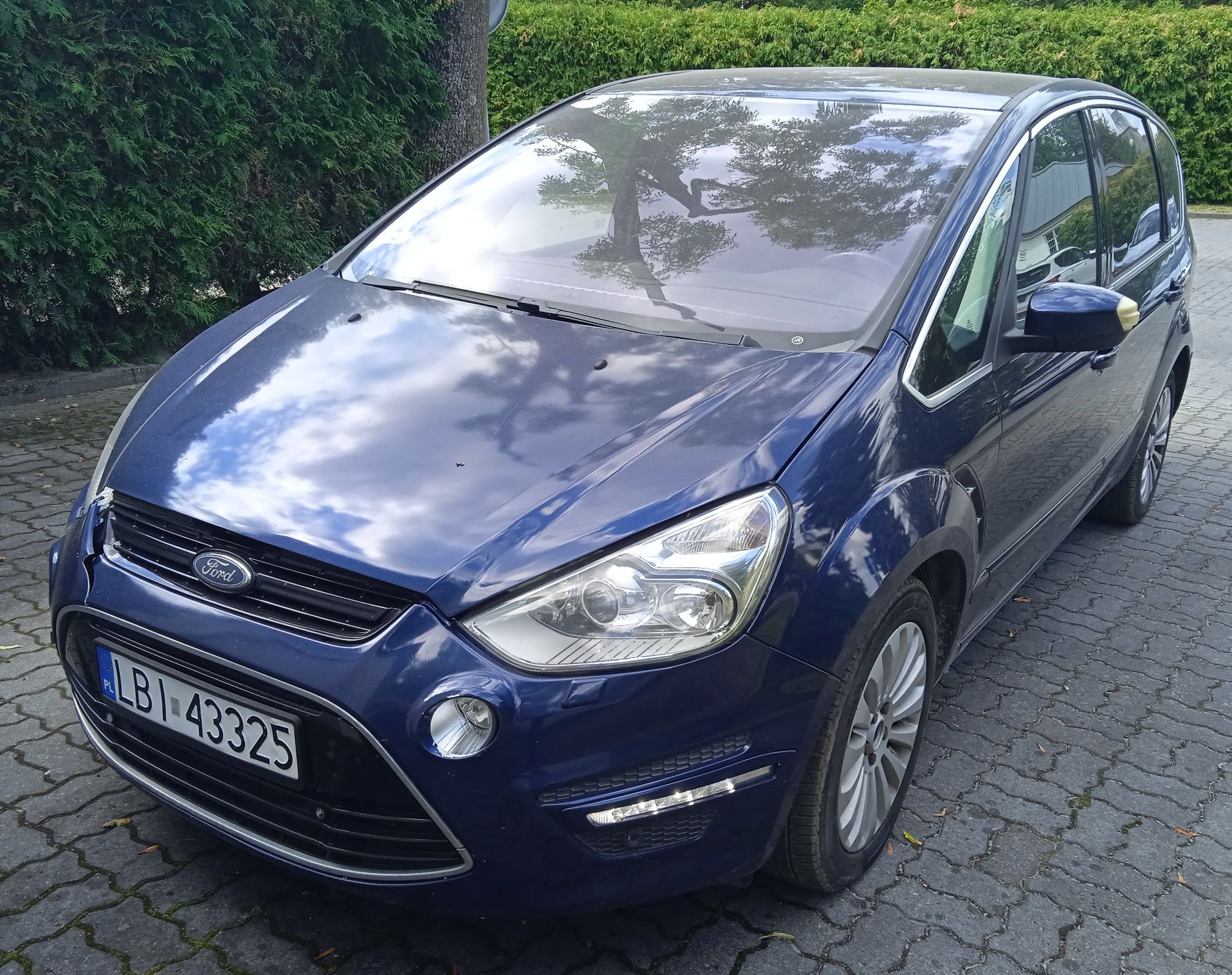 Widok Ford lewy przód