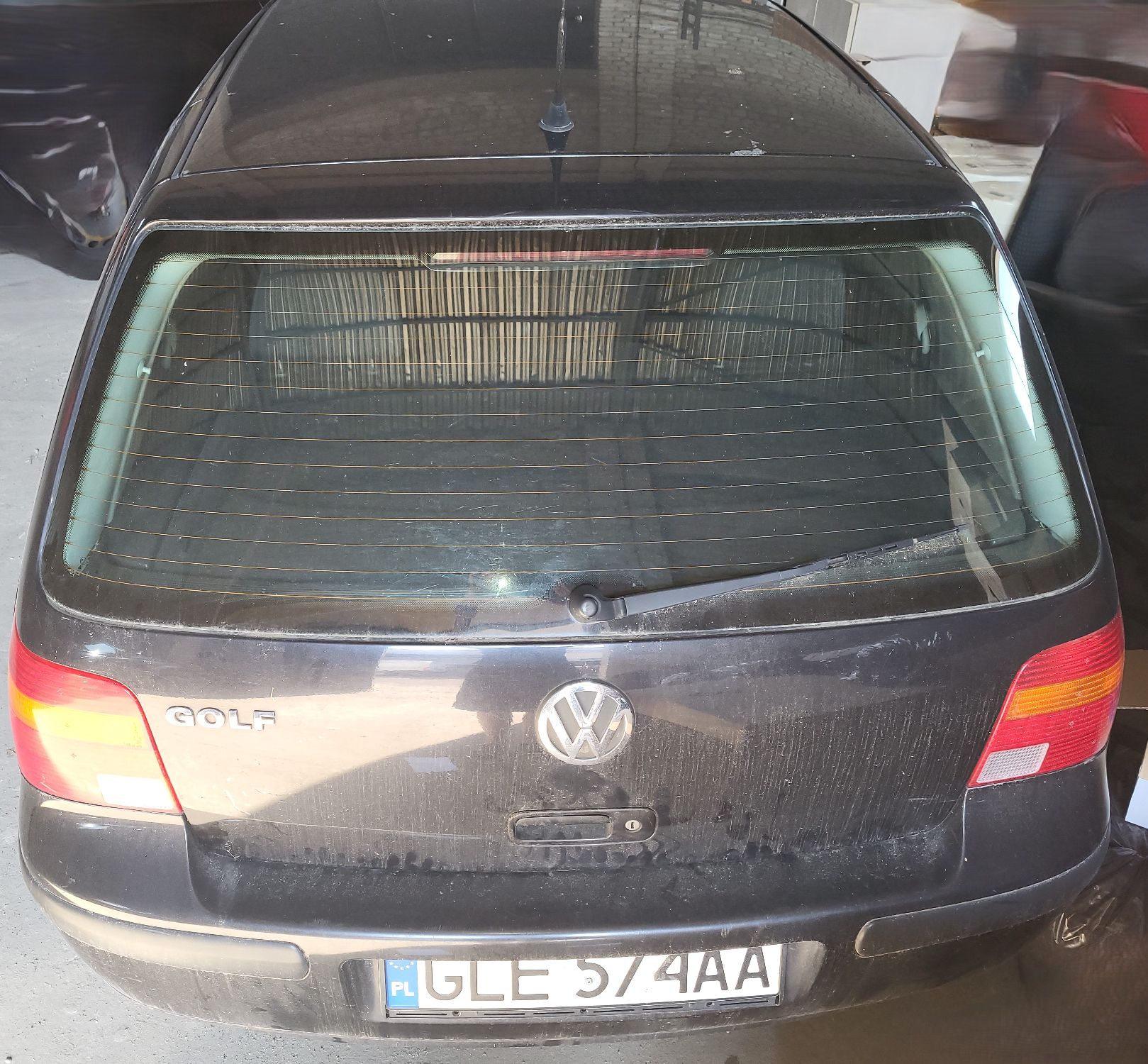 TYŁ