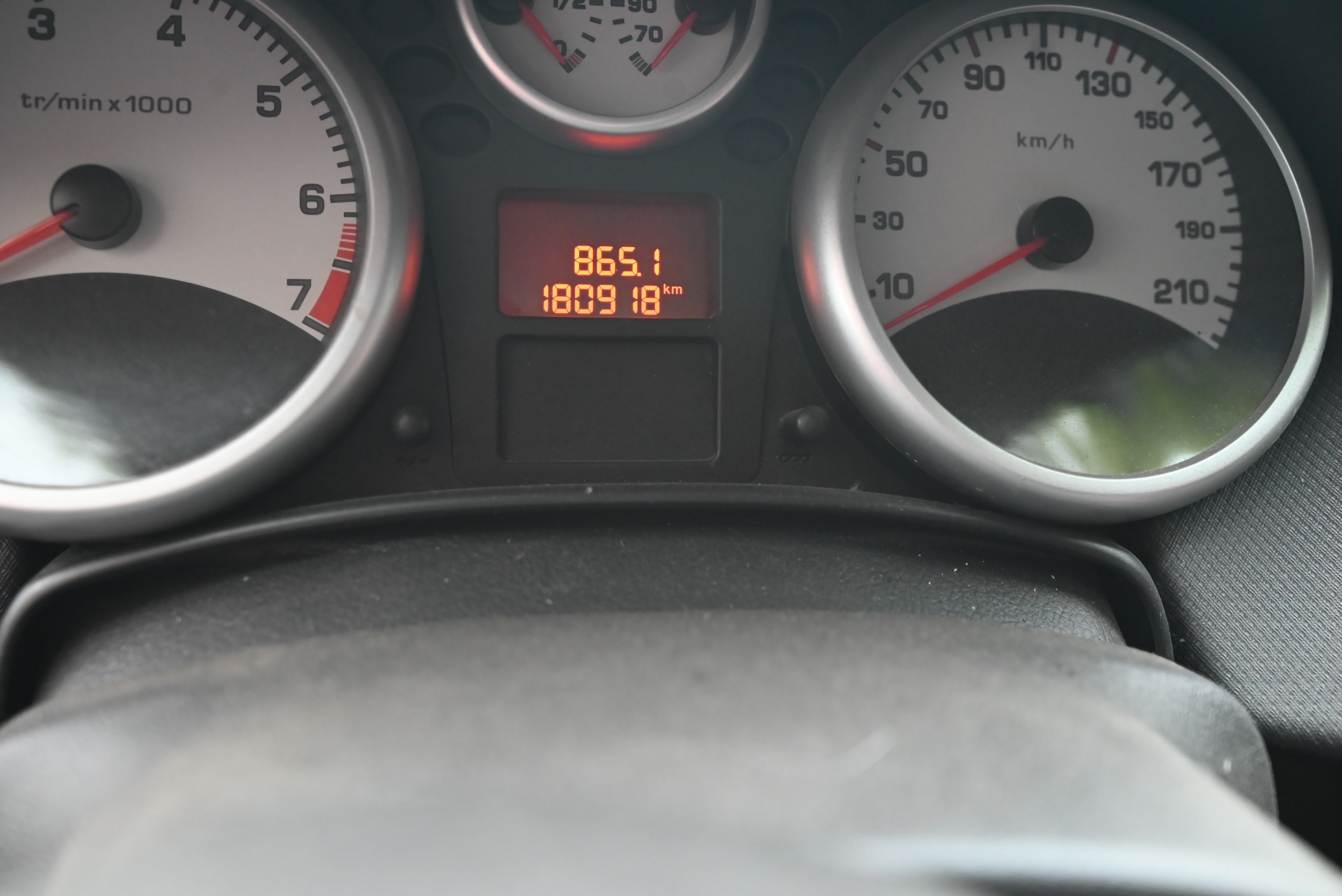 Peugeot 207 - zdjęcie 5