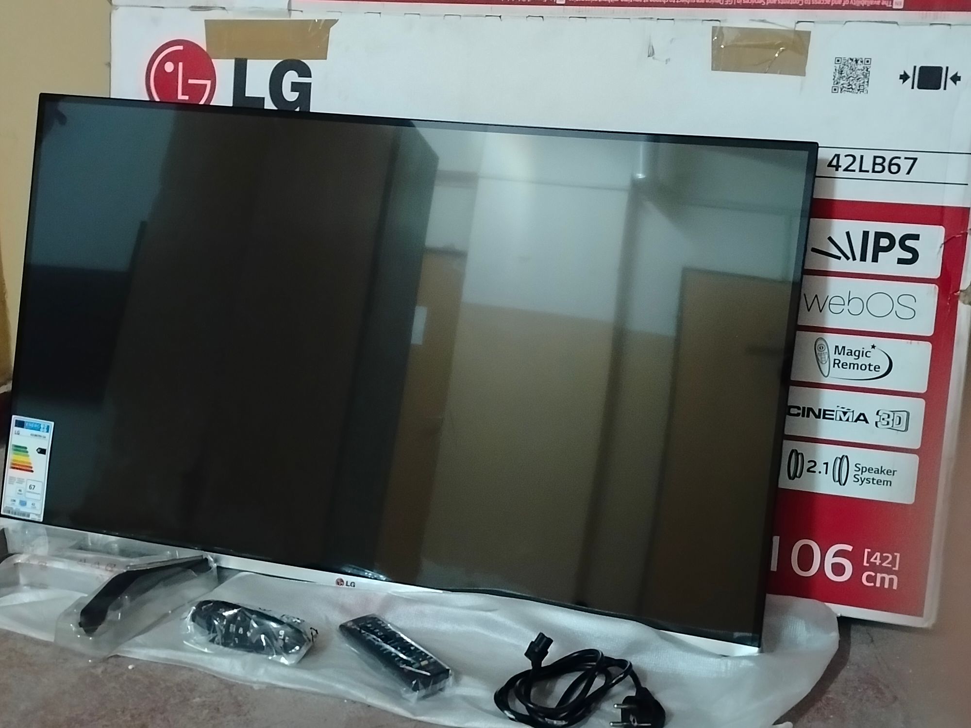 Telewizor z osprzętem
