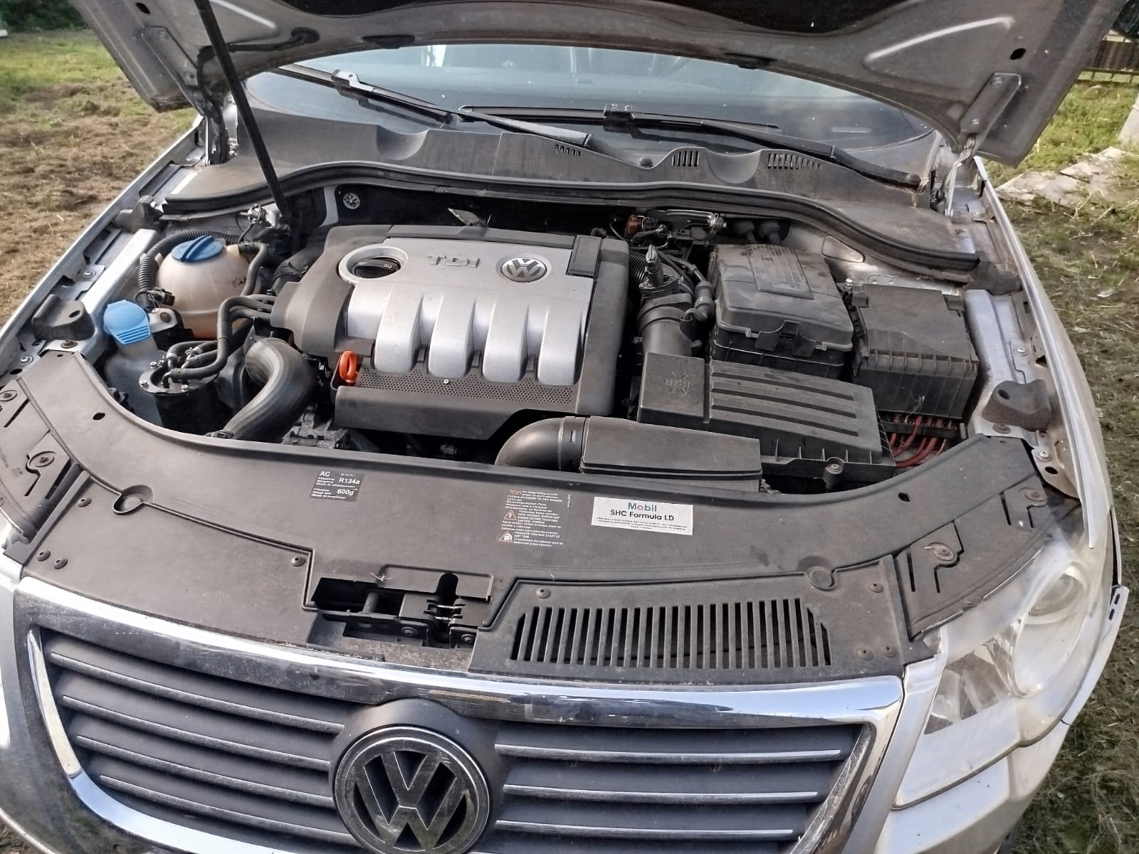 Komora silnika samochodu marki Volkswagen Diesel TDI