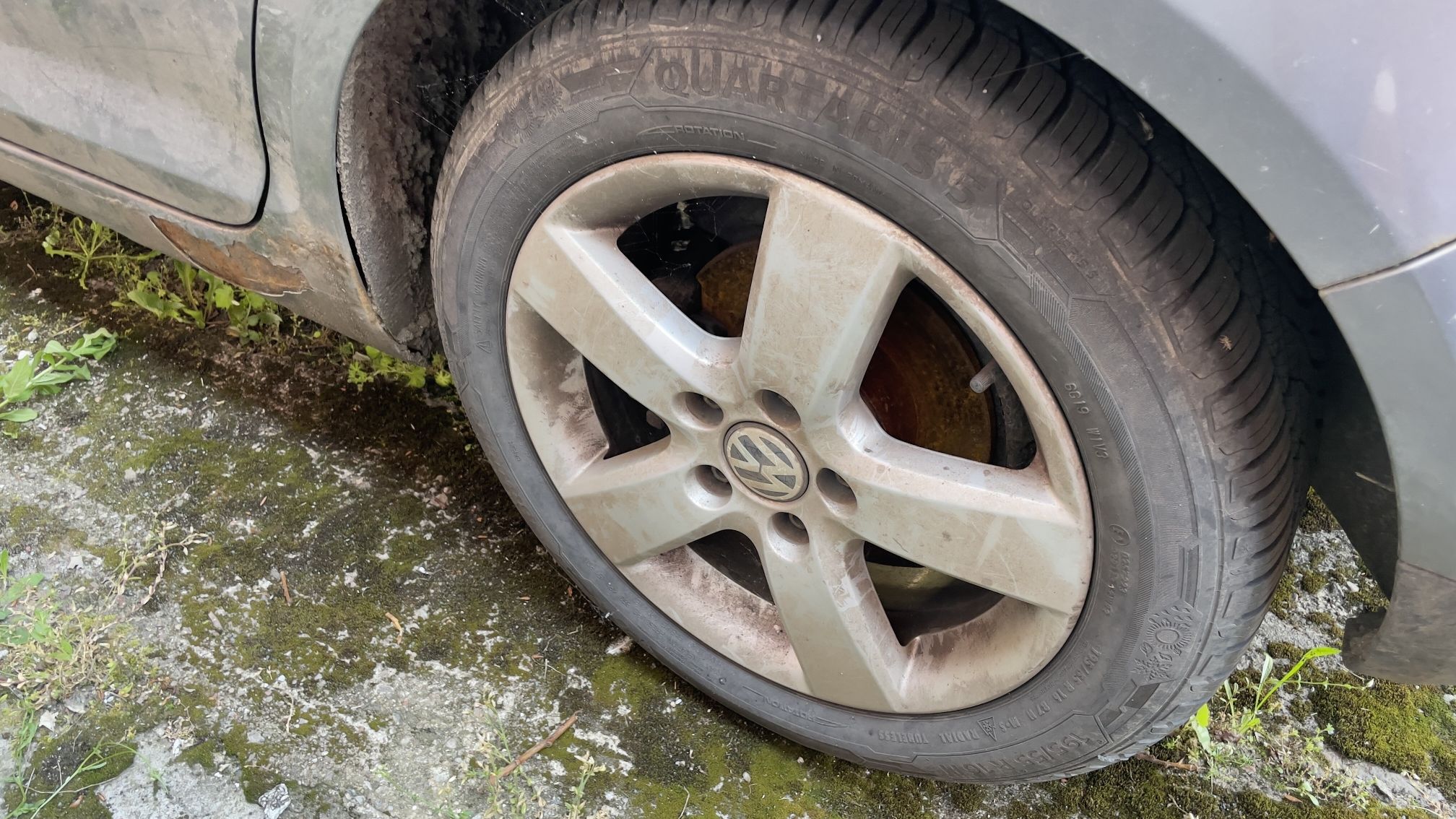 Lewy próg VW Golfa