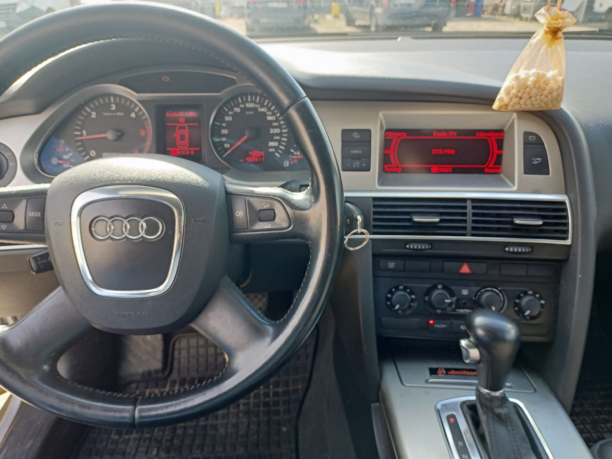 Audi A6 - zdjęcie 6