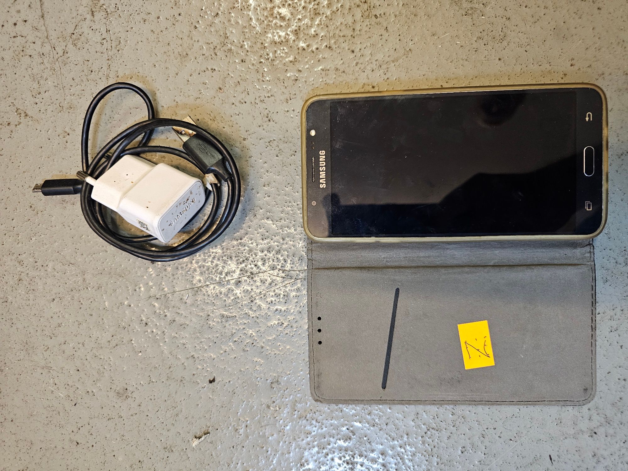 Telefon Samsung Galaxy J7 - zdjęcie 3
