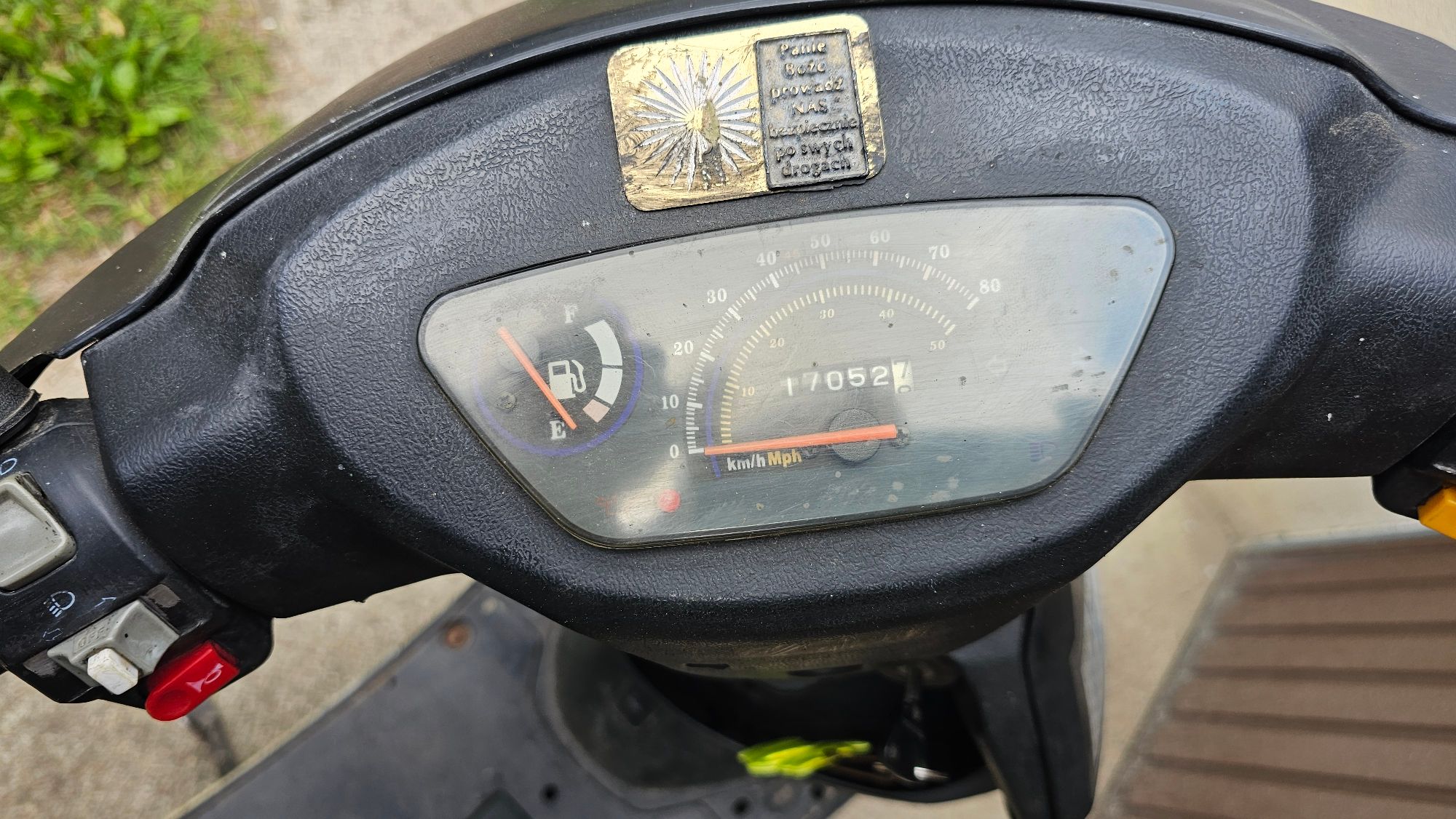 Motorower Longija, widok licznik