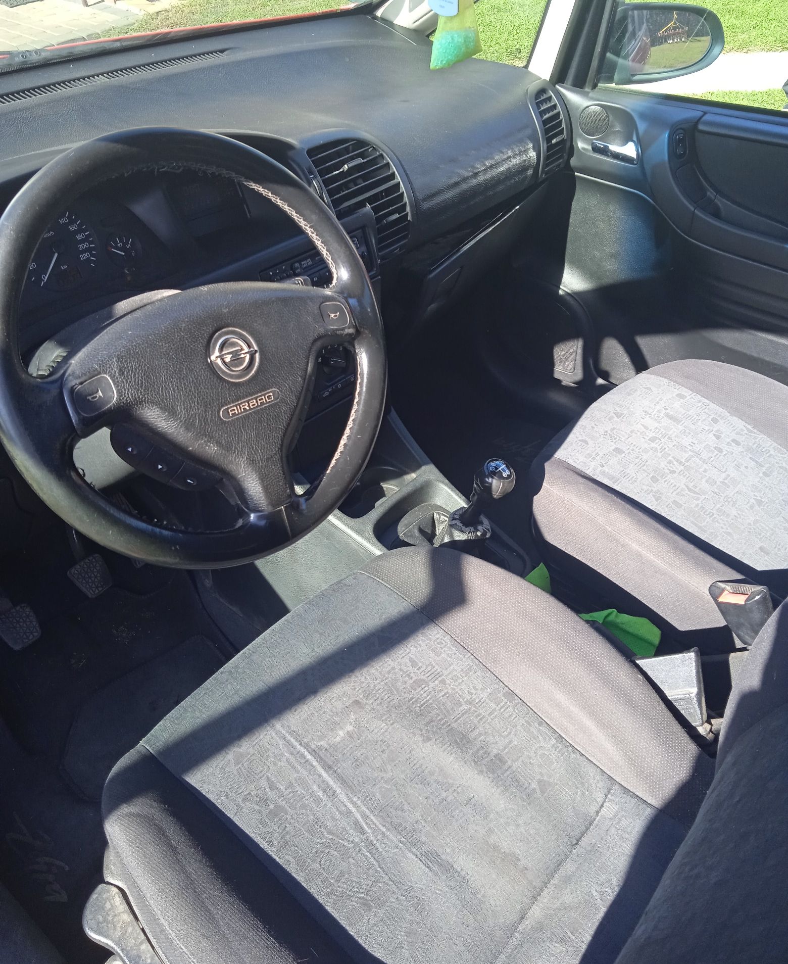 Opel Zafira - zdjęcie 7