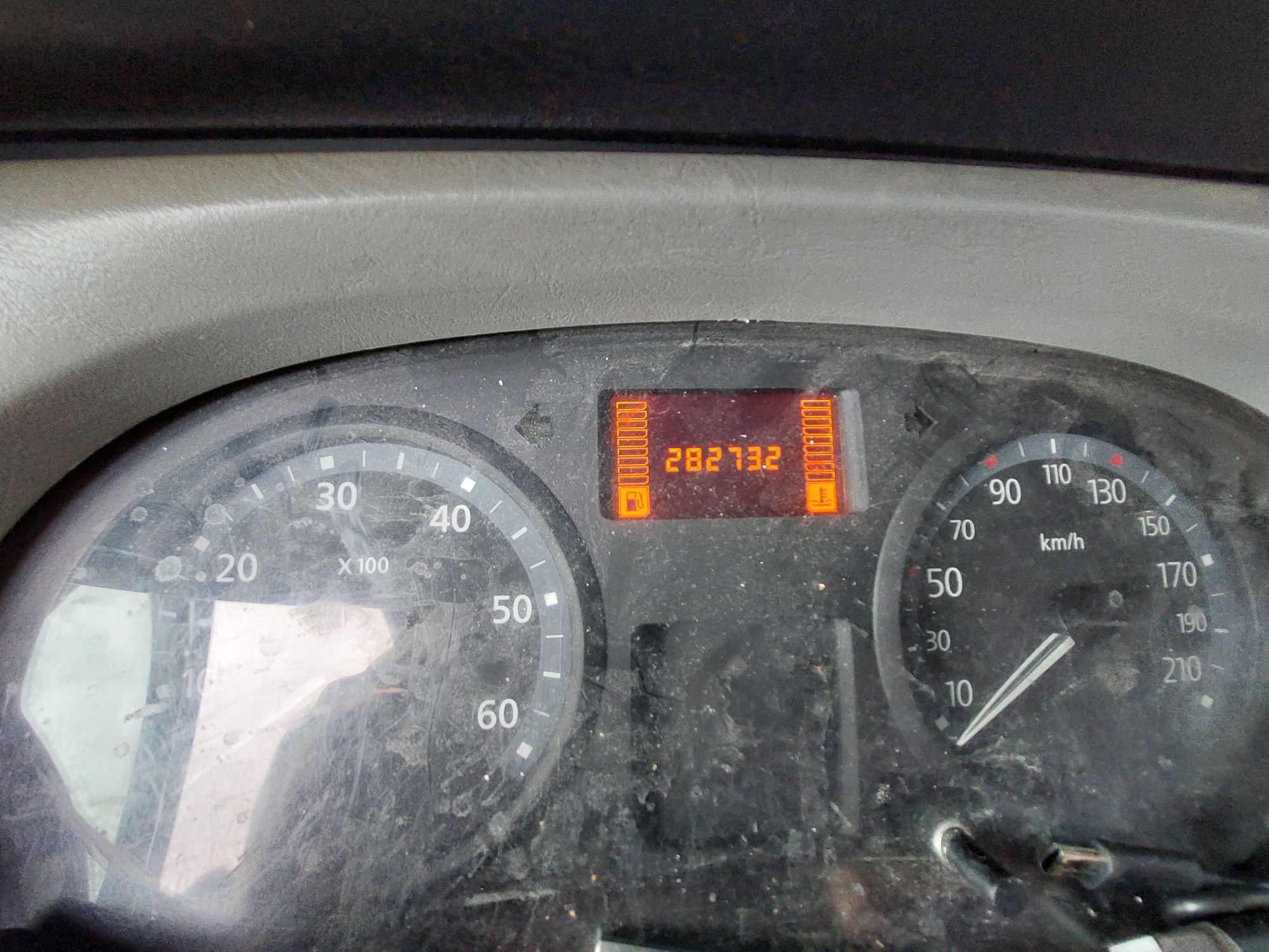 Renault Trafic - zdjęcie 8