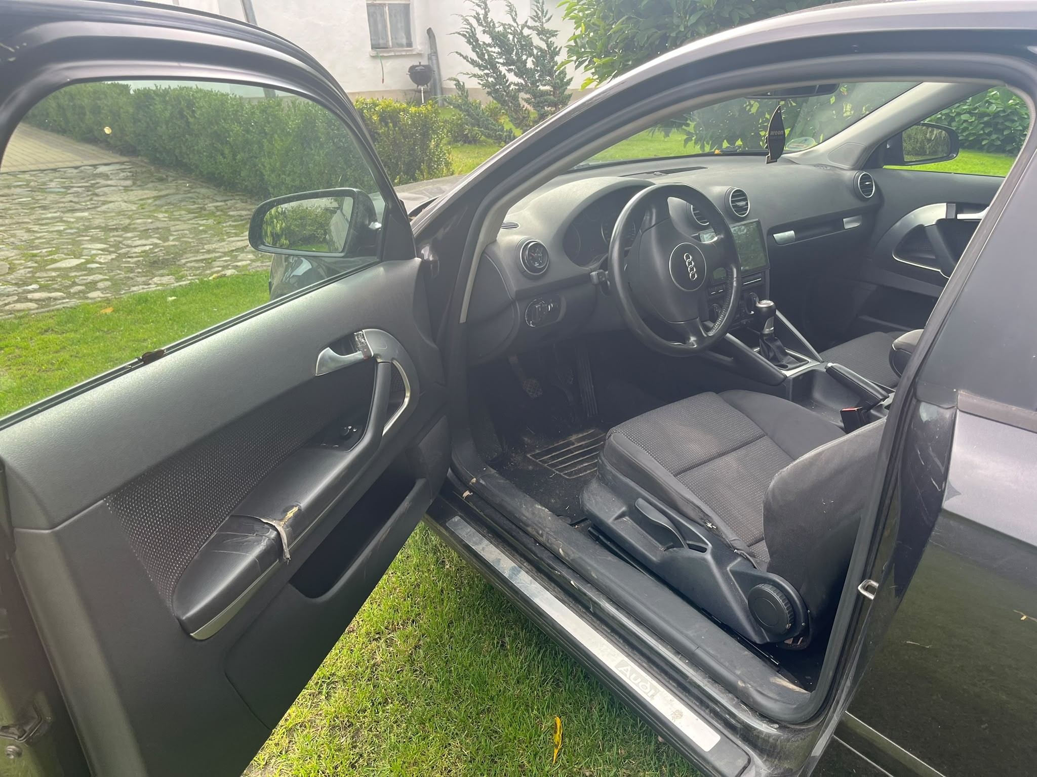 Audi A3 - zdjęcie 2