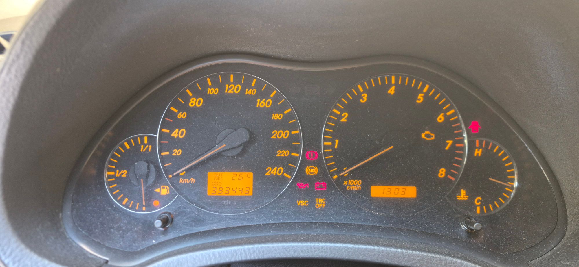 Toyota Avensis 2004 - zdjęcie 5