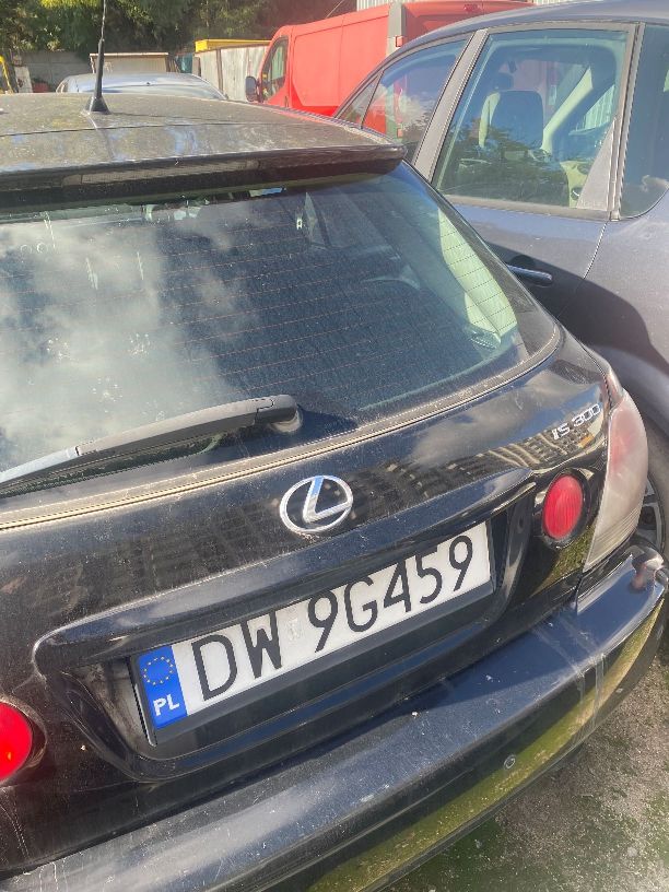 Lexus IS 300 2004 - zdjęcie 3