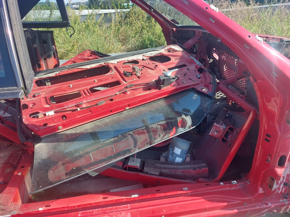 karoseria od samochodu Mercedes SL300
