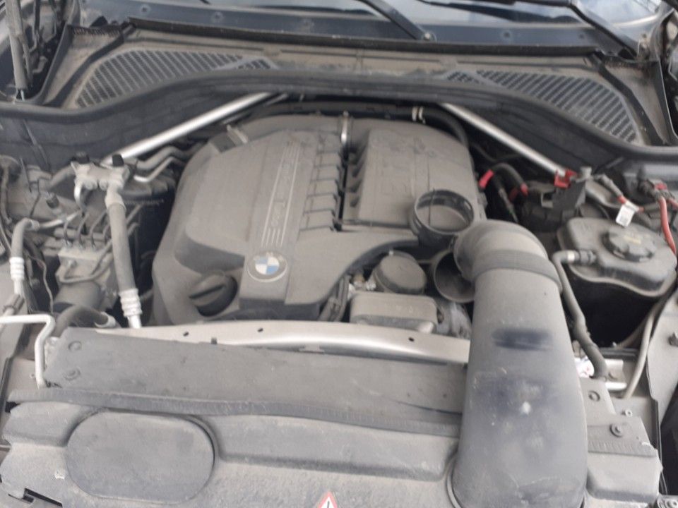 silnik 3,0 L6 TwinPower Turbo, 306 KM