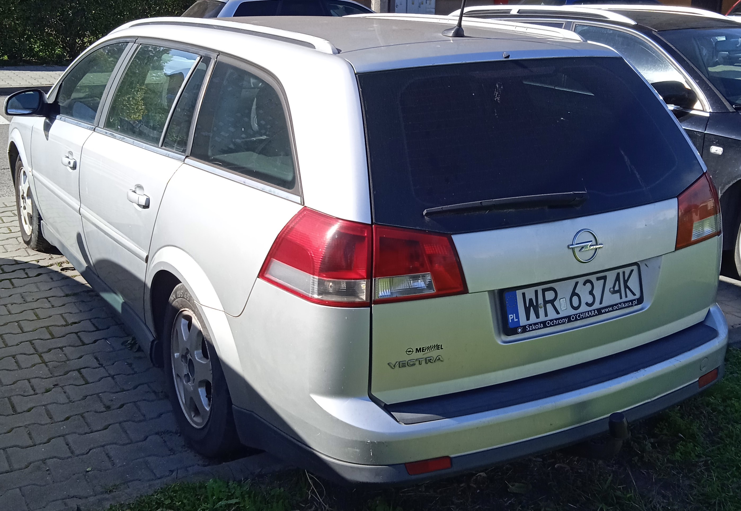 Opel Vectra - zdjęcie 1