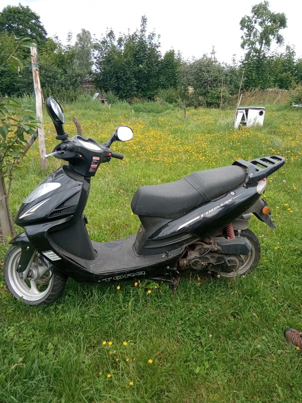 Lewa strona motoroweru