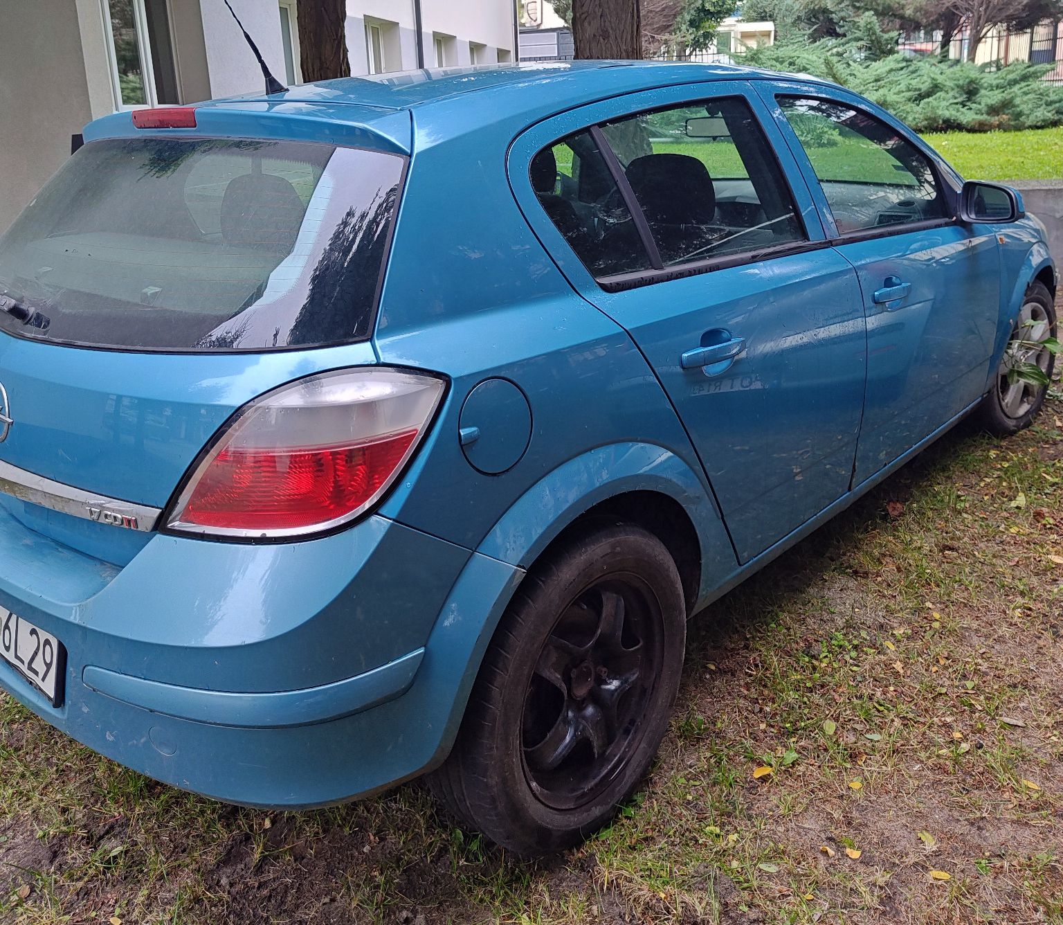 Opel Astra - zdjęcie 4