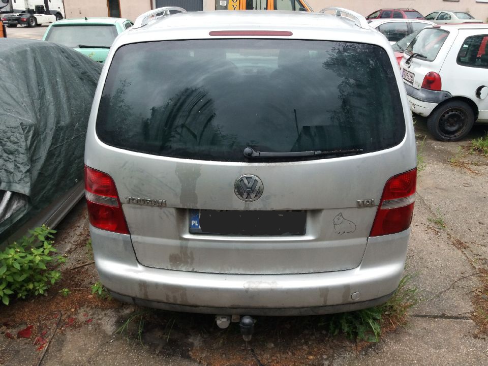 Volkswagen Touran - zdjęcie 2