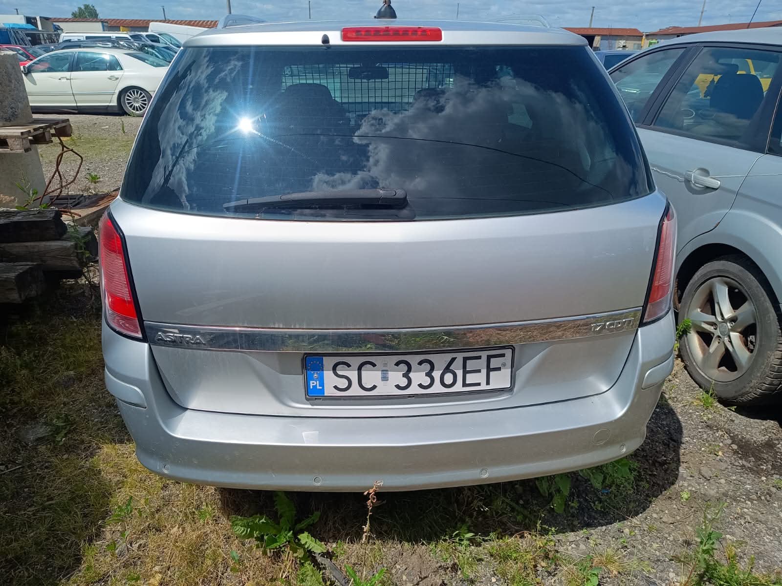 Opel Astra - zdjęcie 2