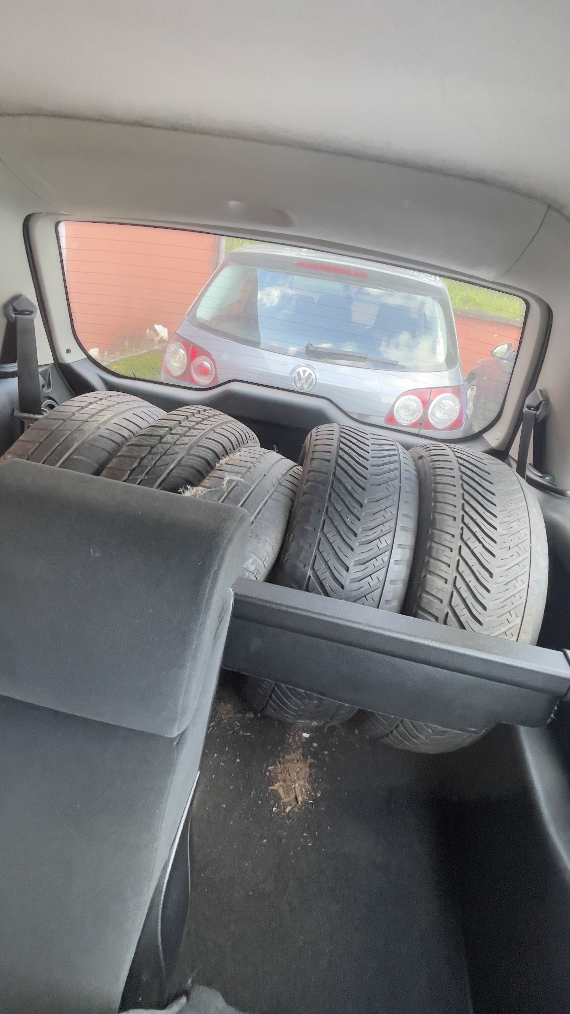 Wnętrze samochodu Opel Zafira