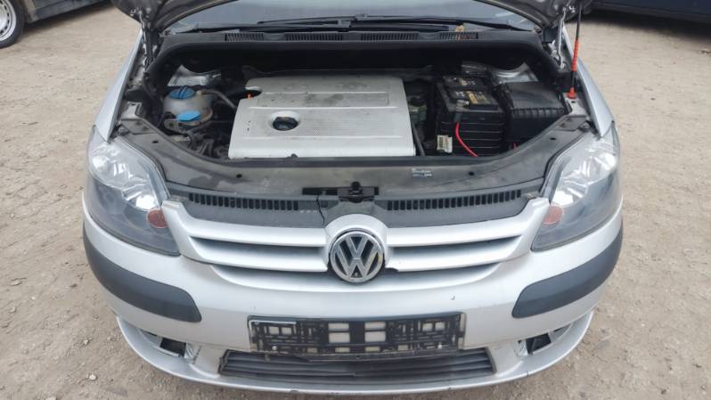 Volkswagen Golf - zdjęcie 4