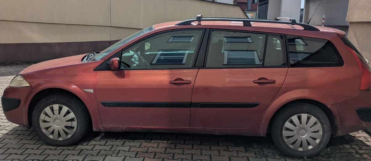 Lewa strona Renault Megane