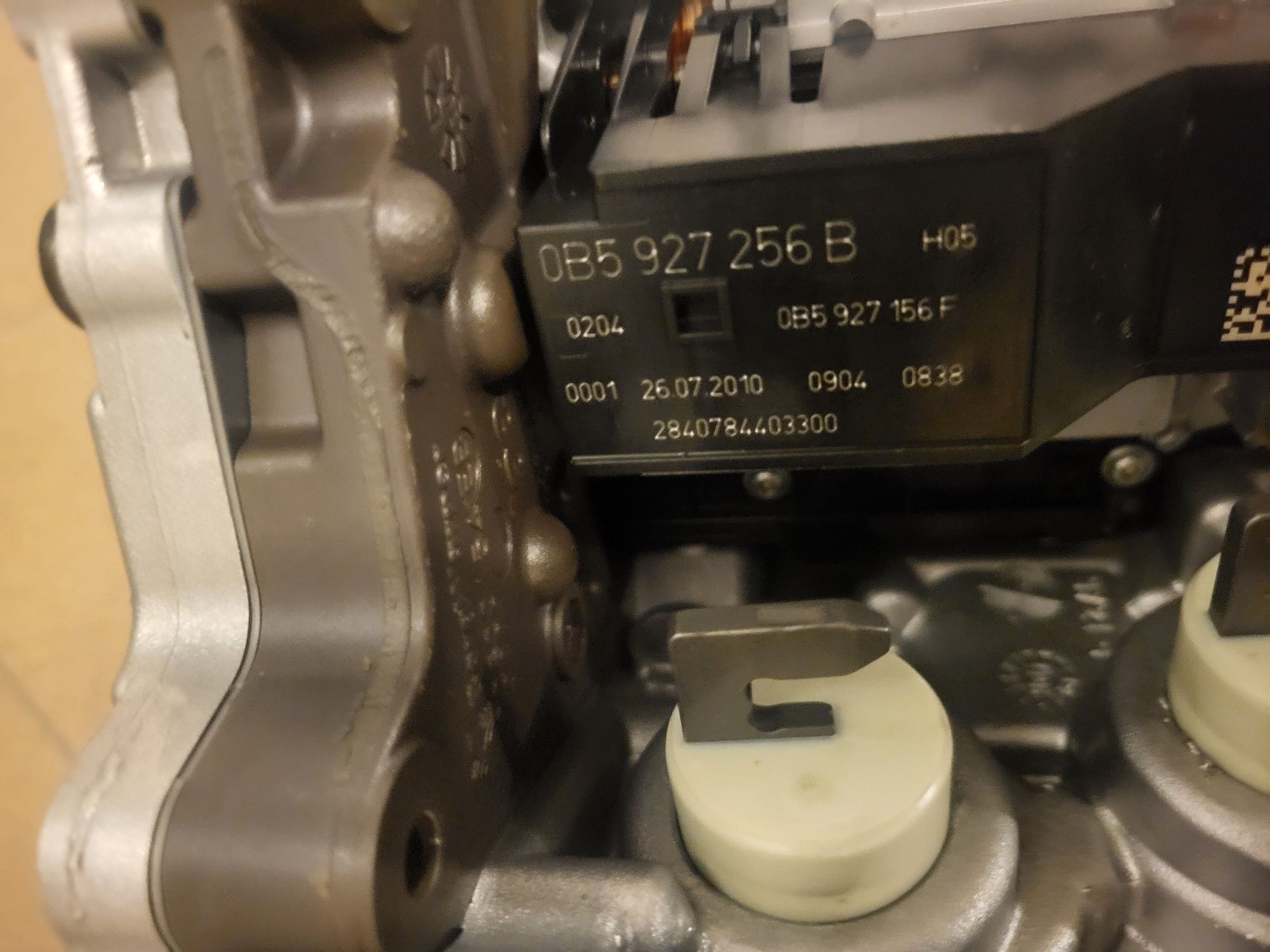 Komputer automatycznej skrzyni biegów S-Tronic 0B5 927 256 B
