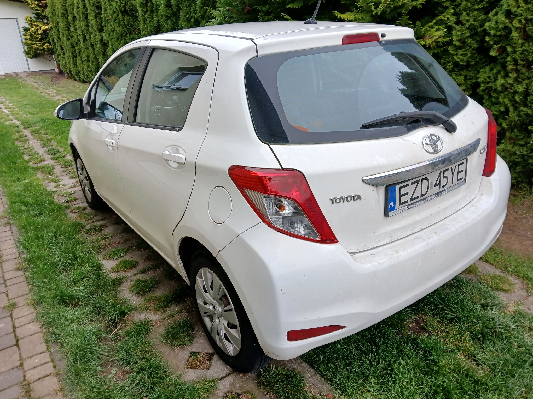 Toyota Yaris 2013 - zdjęcie 2