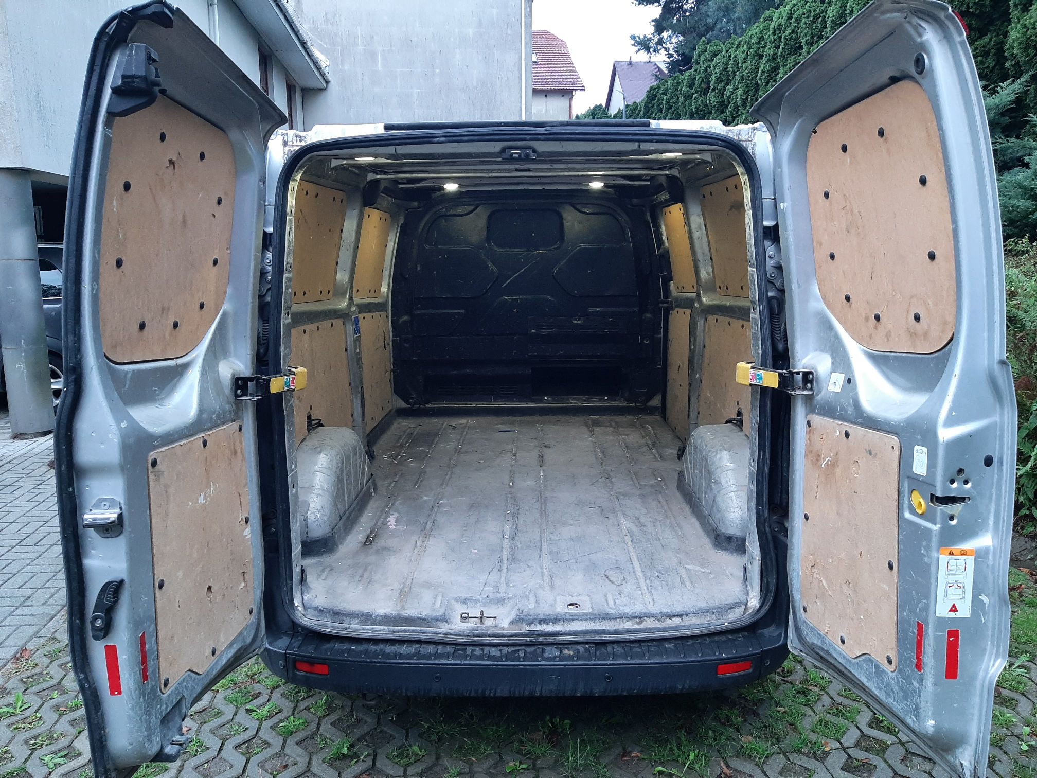 Ford Transit - część załadunkowa
