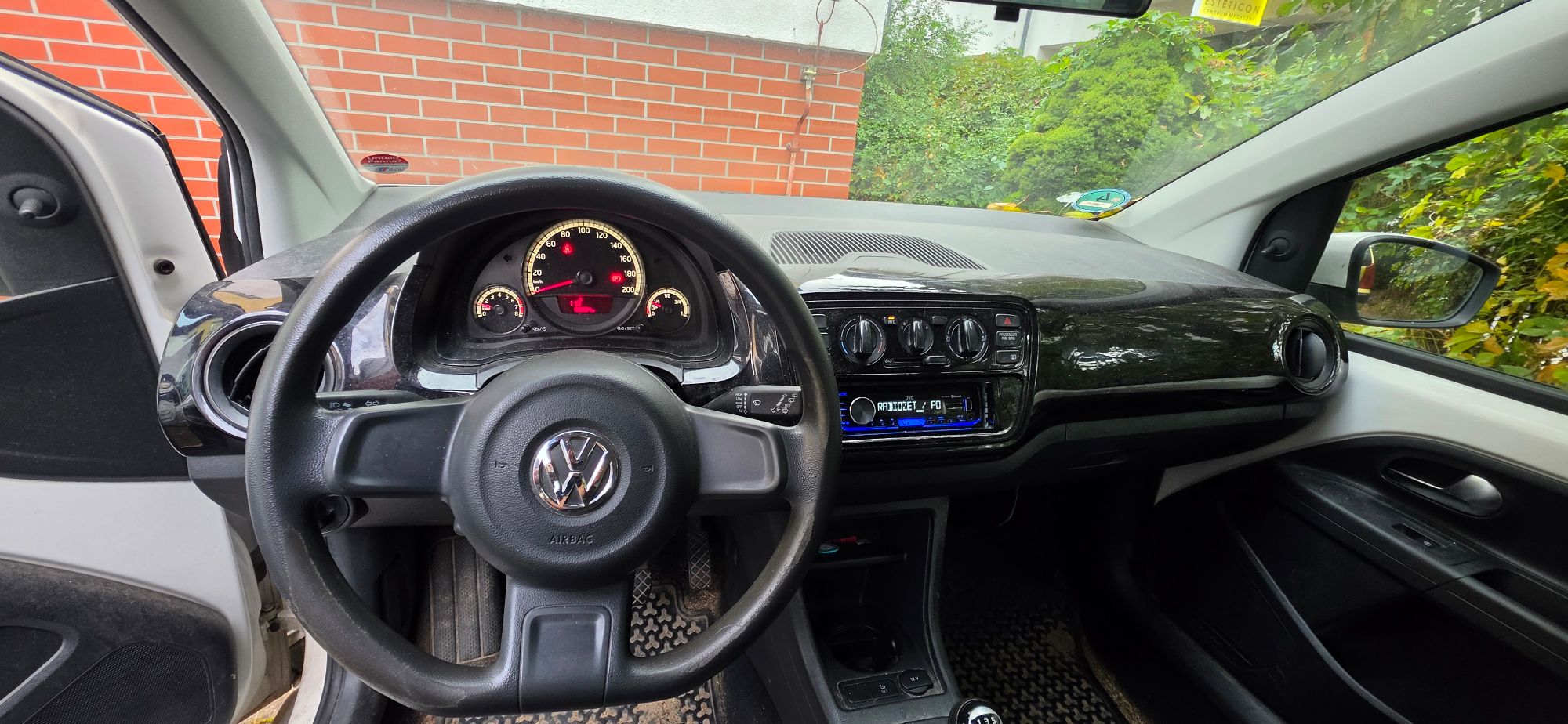 Volkswagen up! 2015 - zdjęcie 2