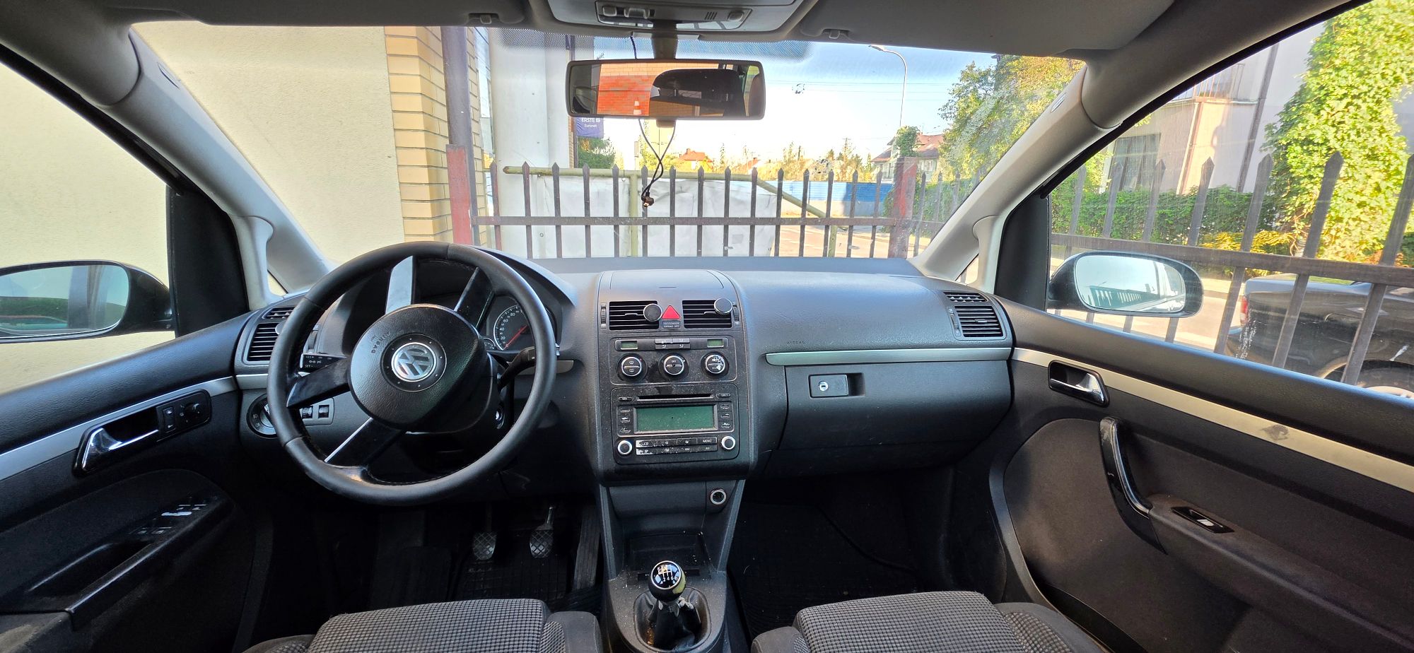Volkswagen Touran 2005 - Zdjęcie 4