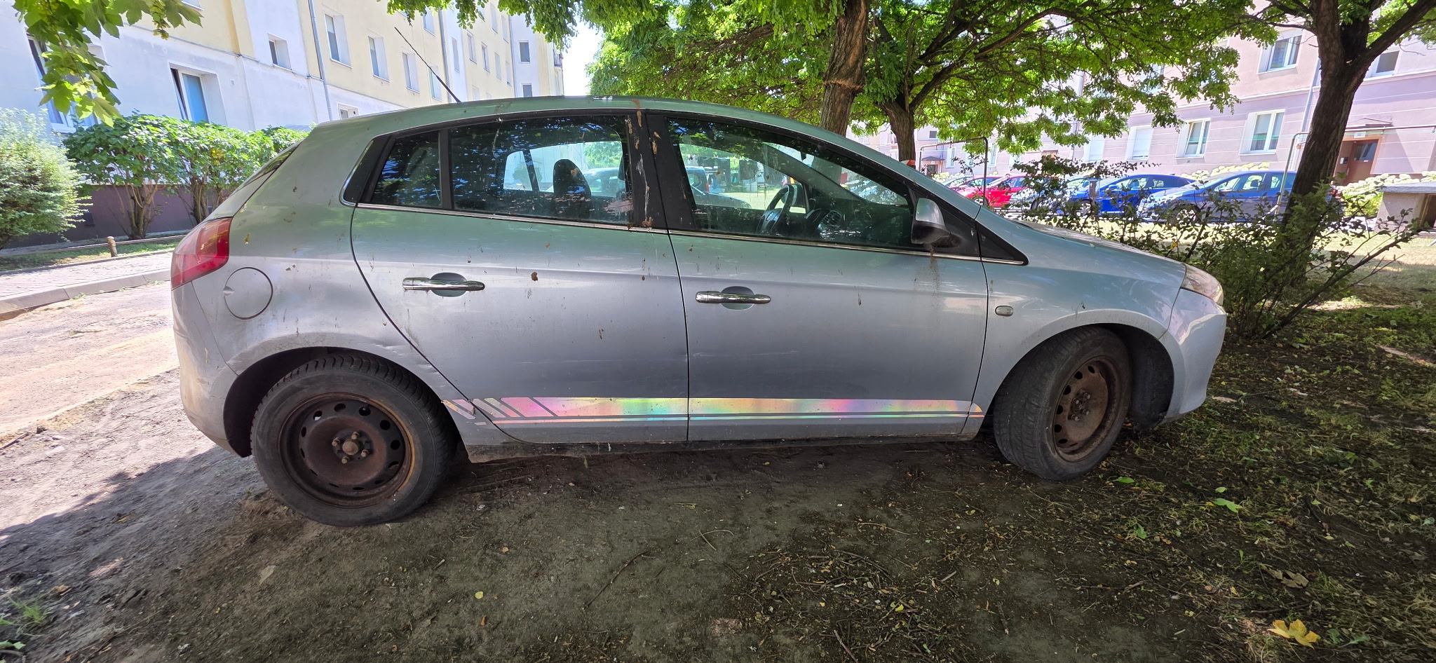 zdjęcie boku pojazdu
