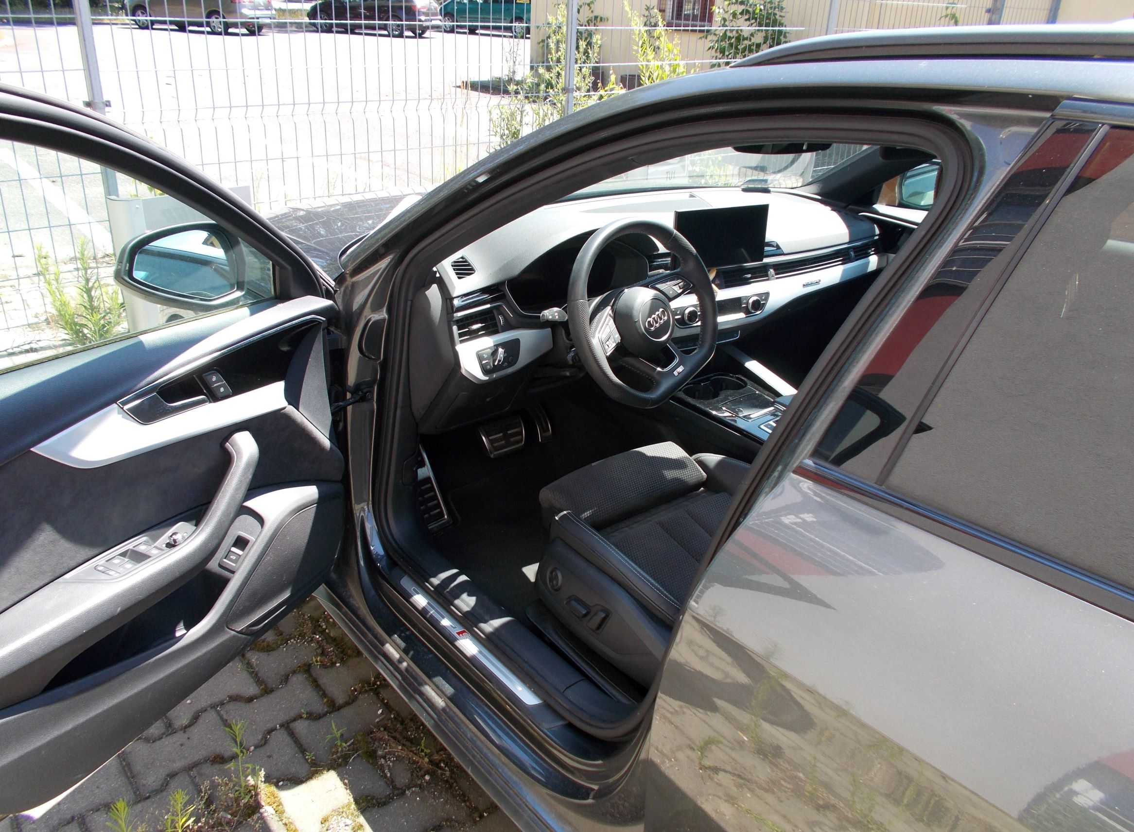 Audi A4 Avant kombi - zdjęcie 3